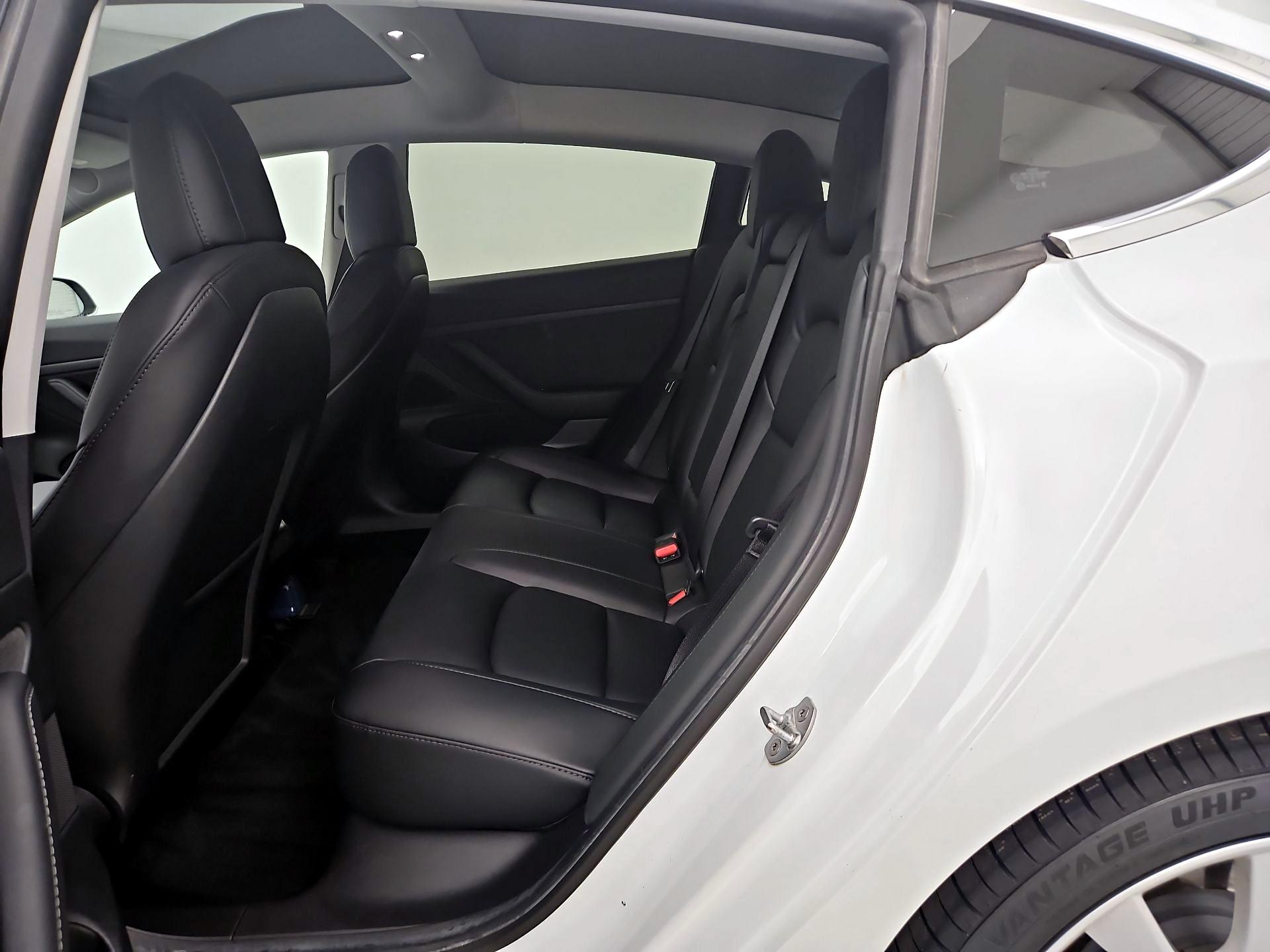 Thumbnail: 2020 Tesla Model 3 - 19
