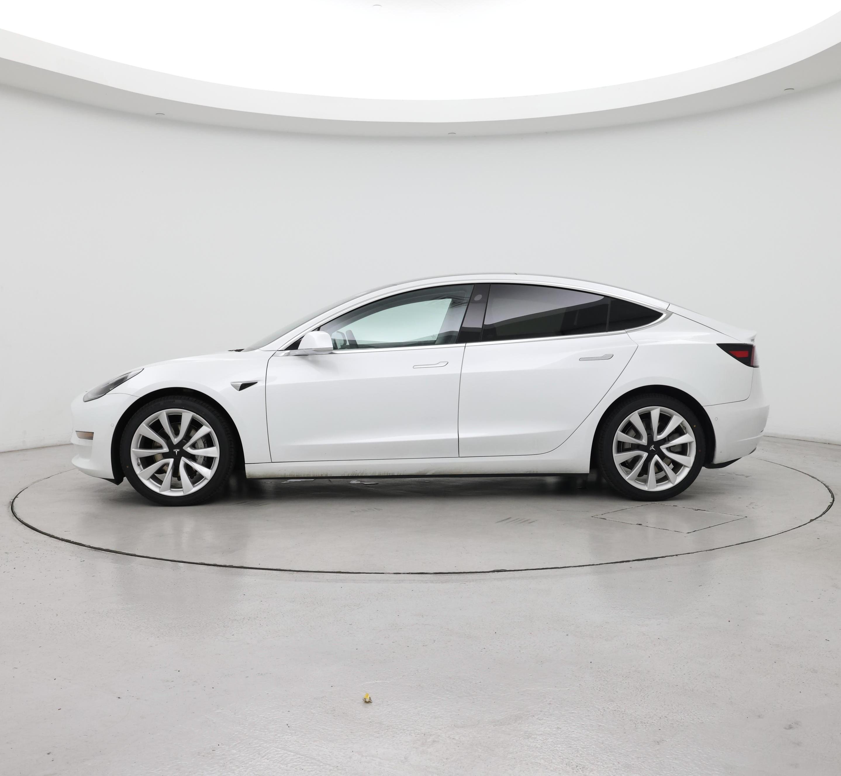 Thumbnail: 2020 Tesla Model 3 - 3