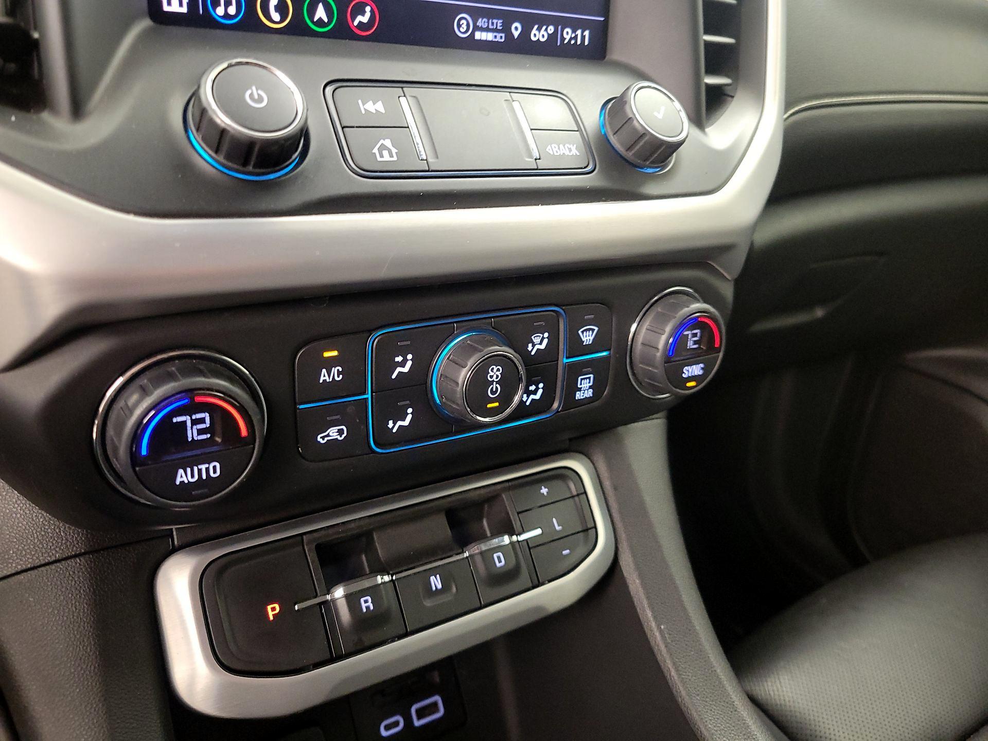 Thumbnail: 2022 GMC Acadia - 16