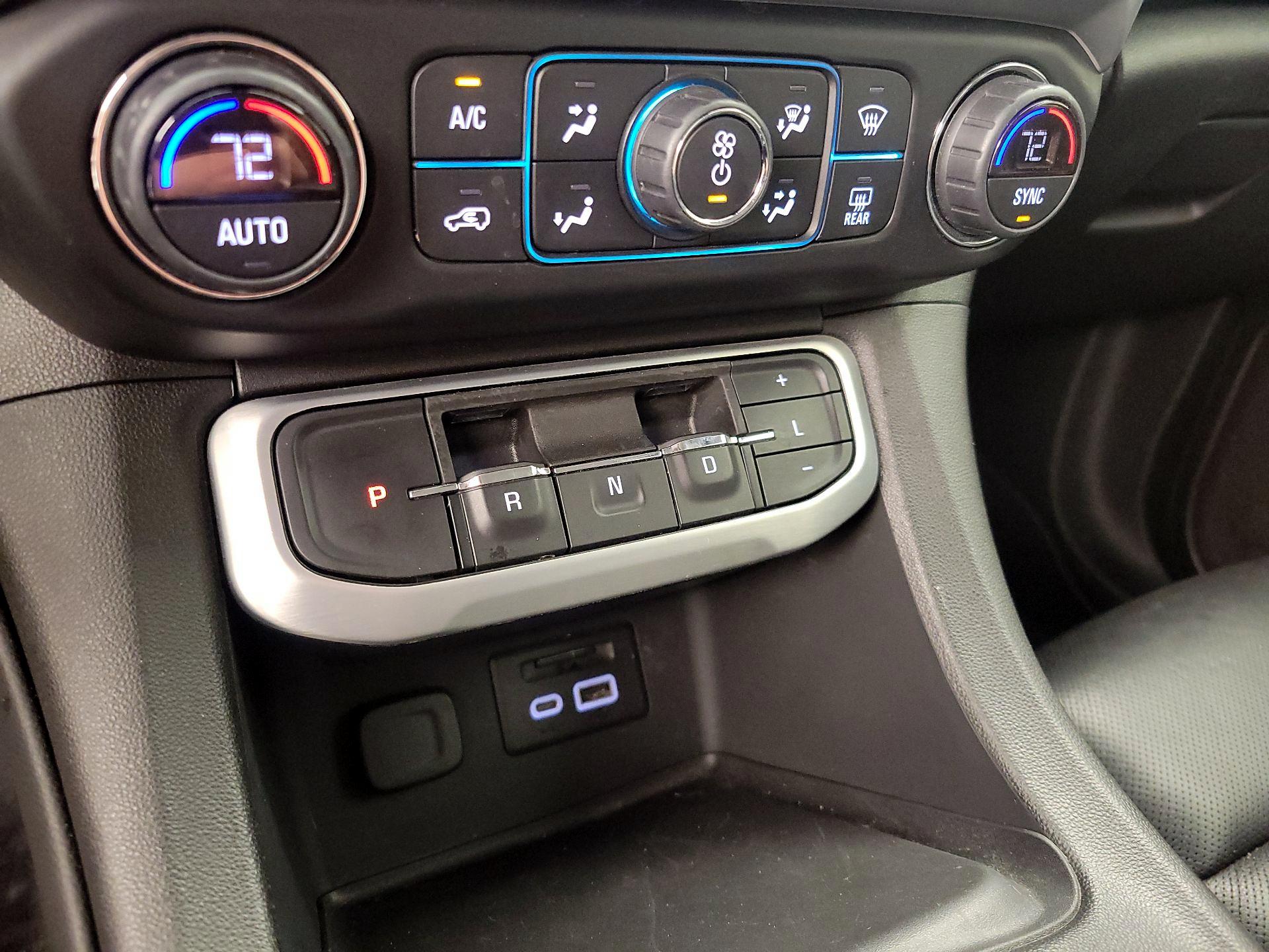 Thumbnail: 2022 GMC Acadia - 17