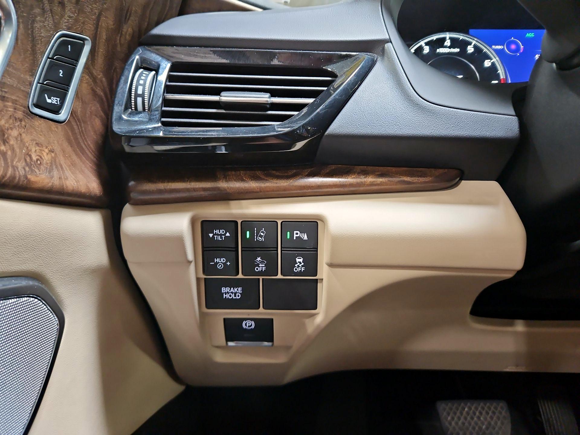 Thumbnail: 2020 Acura RDX - 13