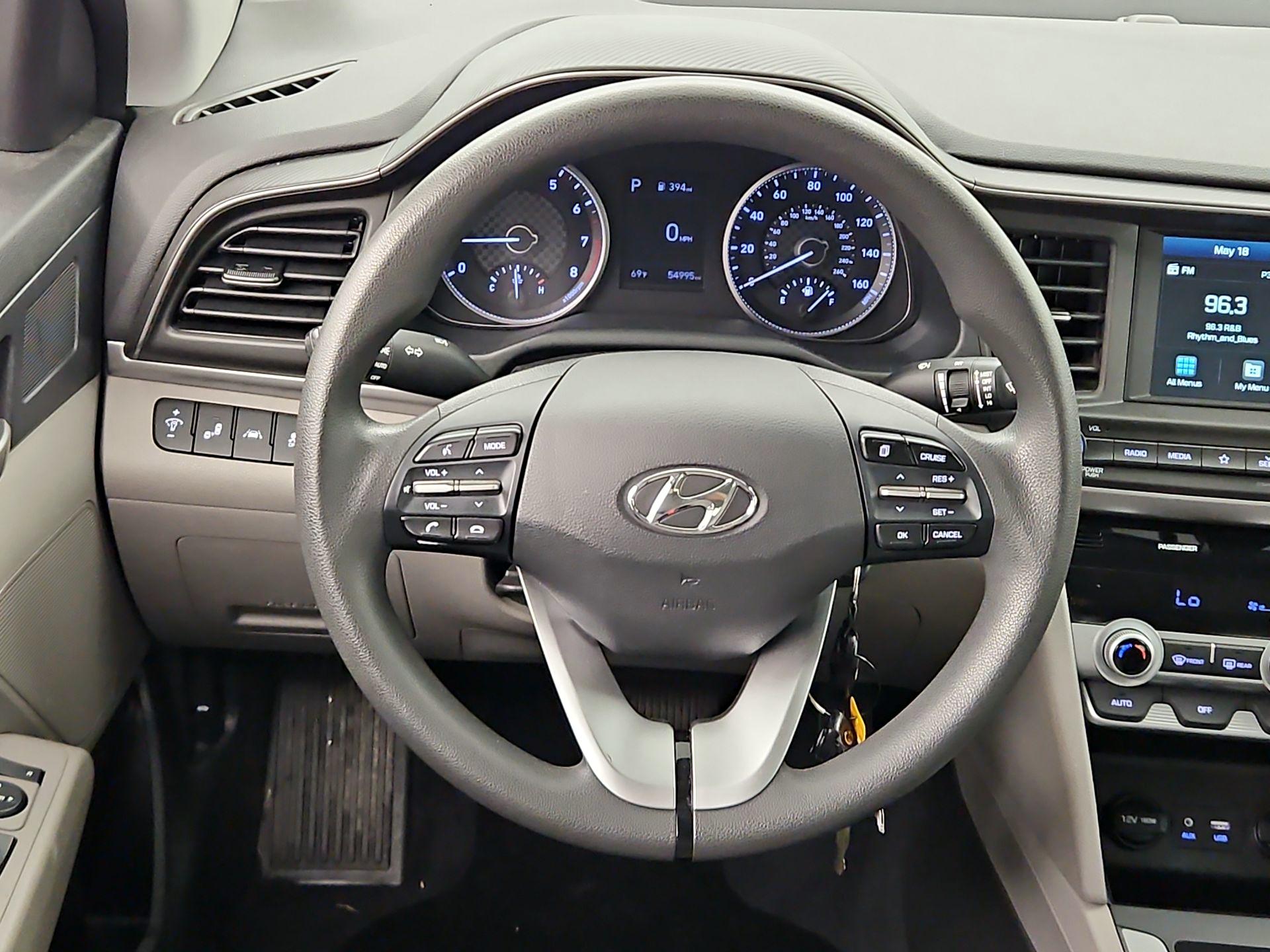 Thumbnail: 2020 Hyundai Elantra - 10