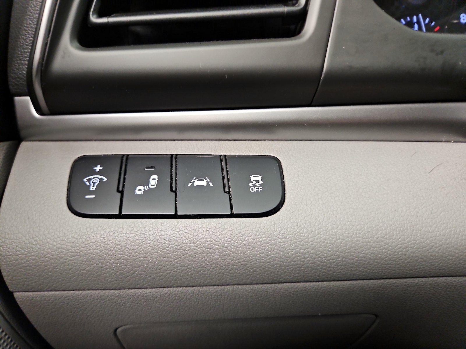 2020 Hyundai Elantra SEL - Photo 14