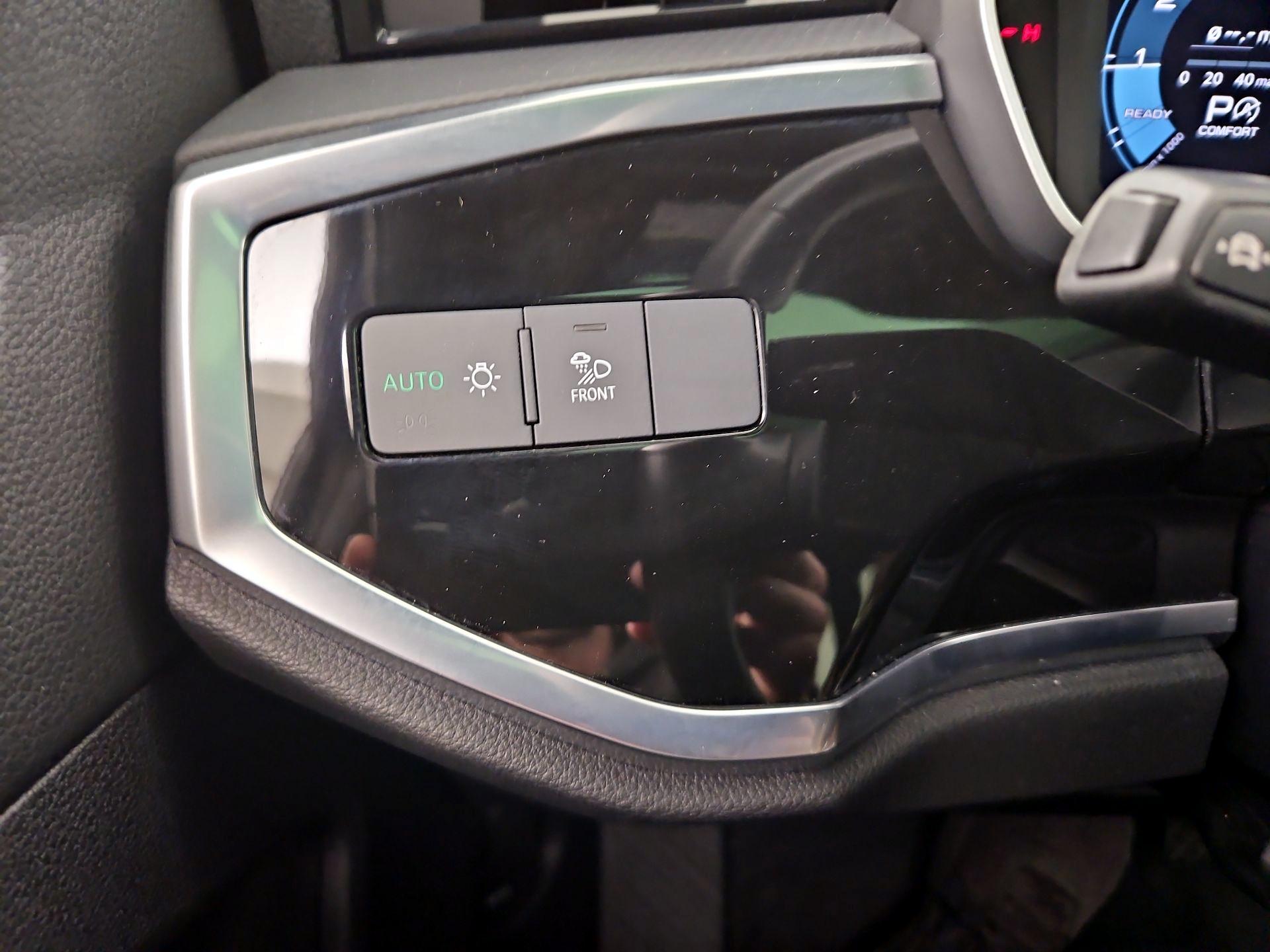 Thumbnail: 2024 Audi Q3 - 13