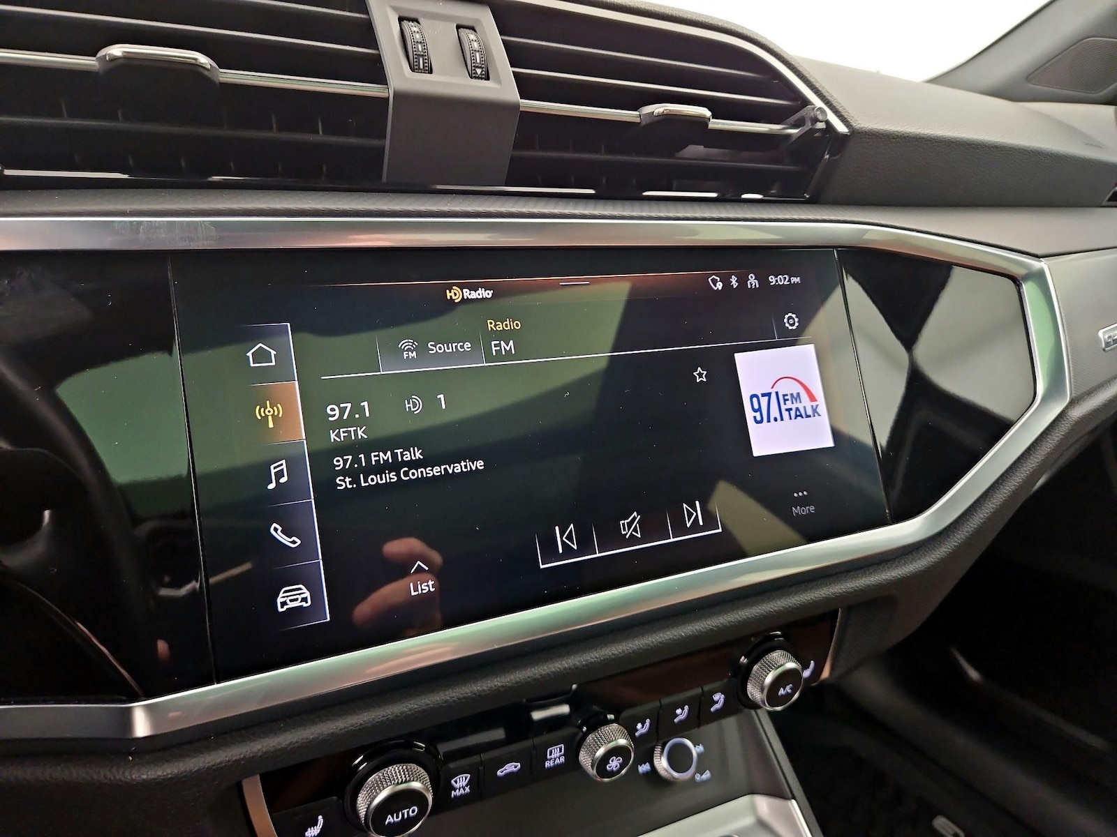 2024 Audi Q3 S Line Premium - Photo 16