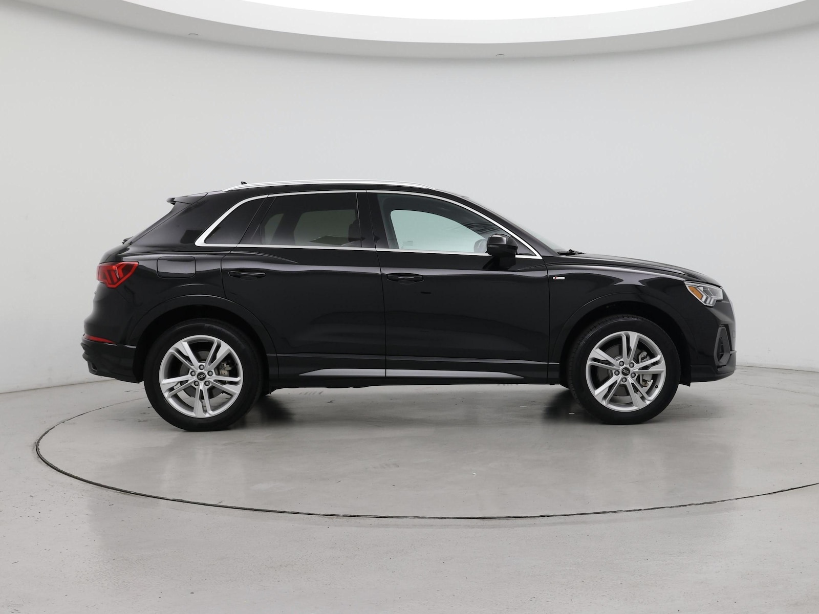 2024 Audi Q3 S Line Premium - Photo 8
