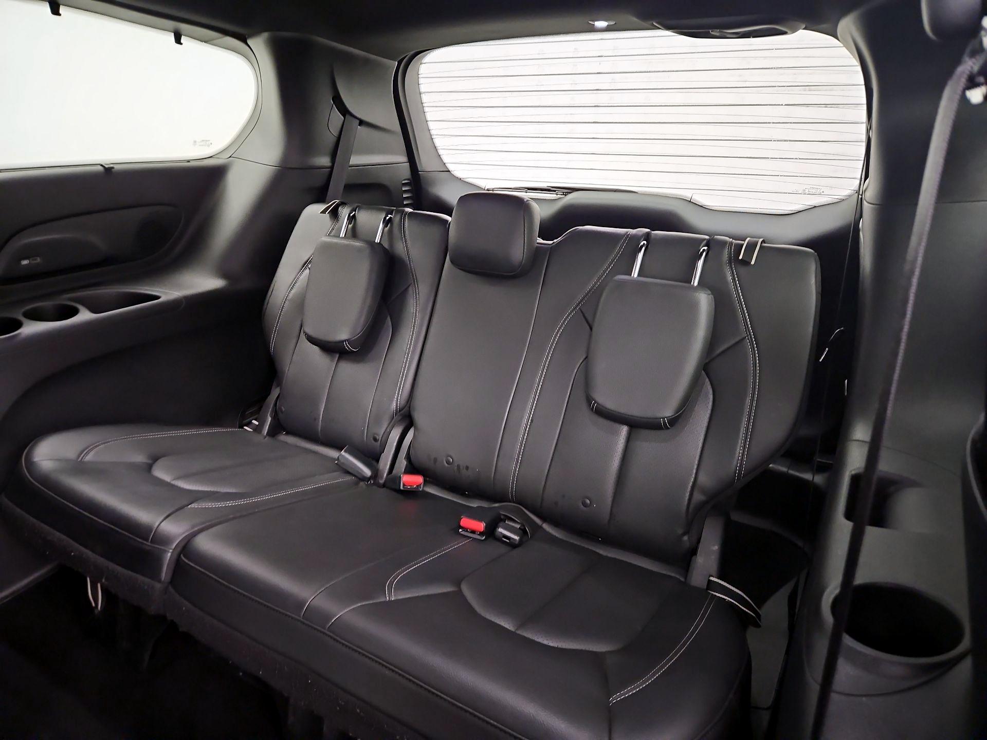 Thumbnail: 2019 Chrysler Pacifica - 20