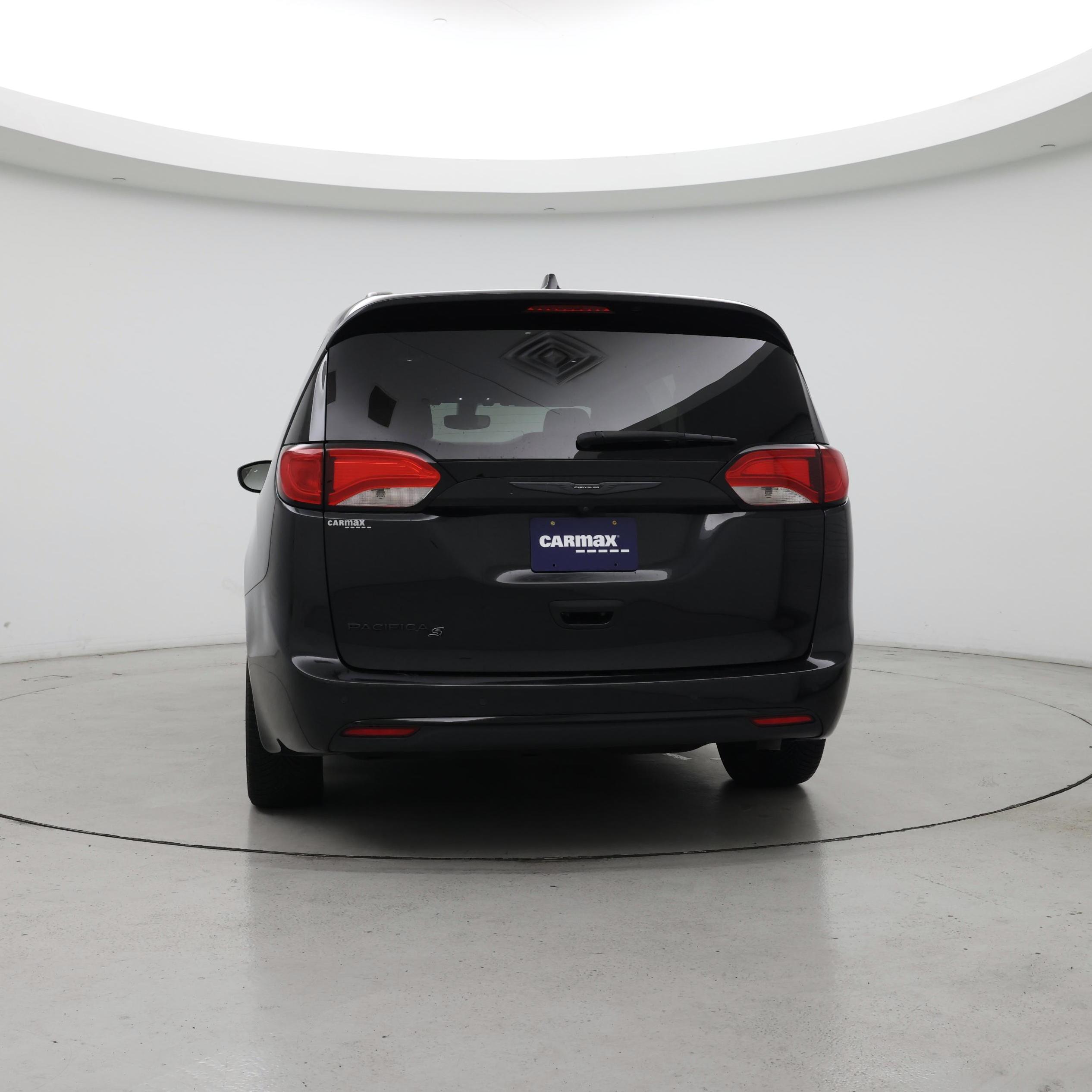 Thumbnail: 2019 Chrysler Pacifica - 6