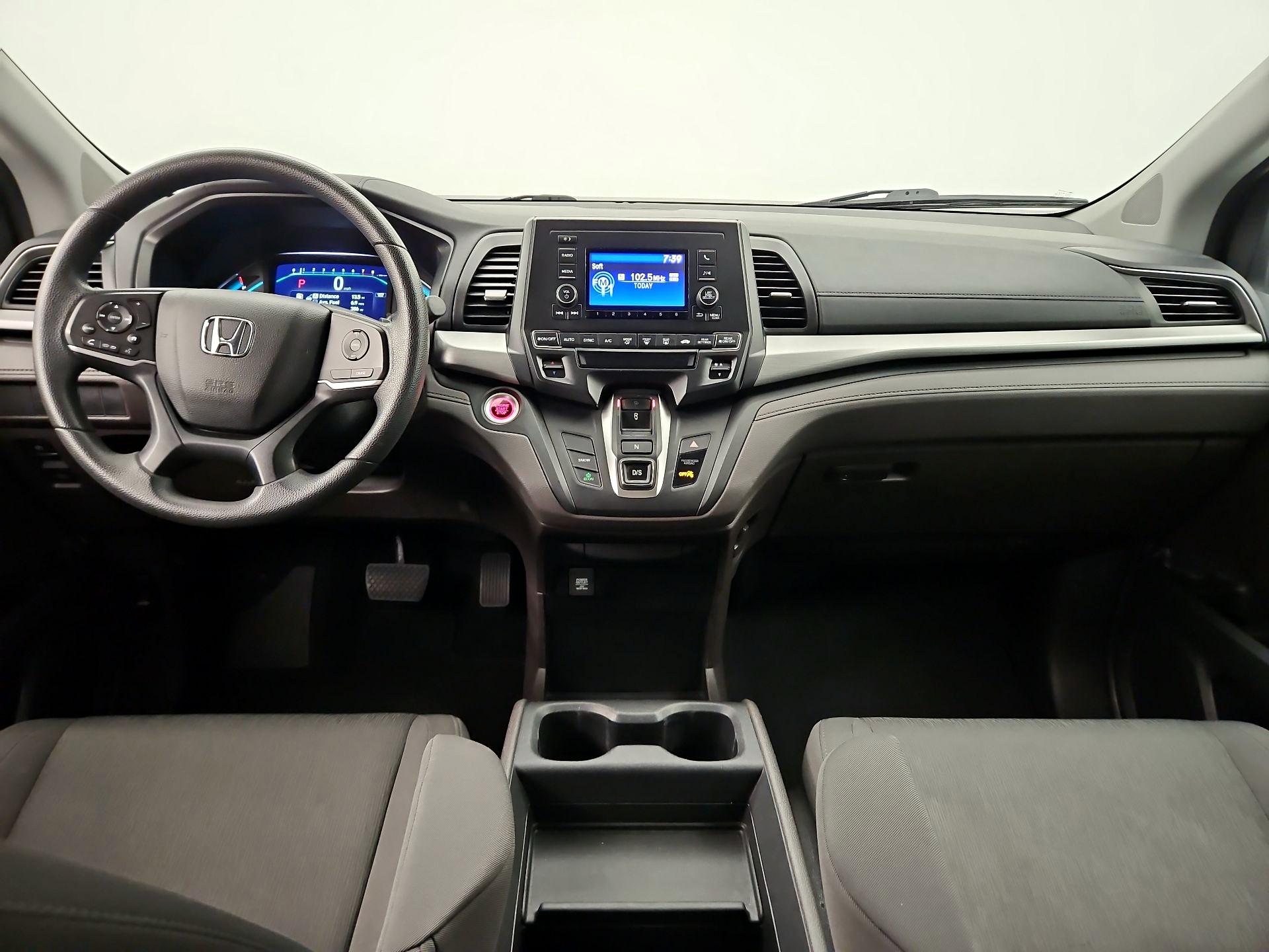 Thumbnail: 2018 Honda Odyssey - 9