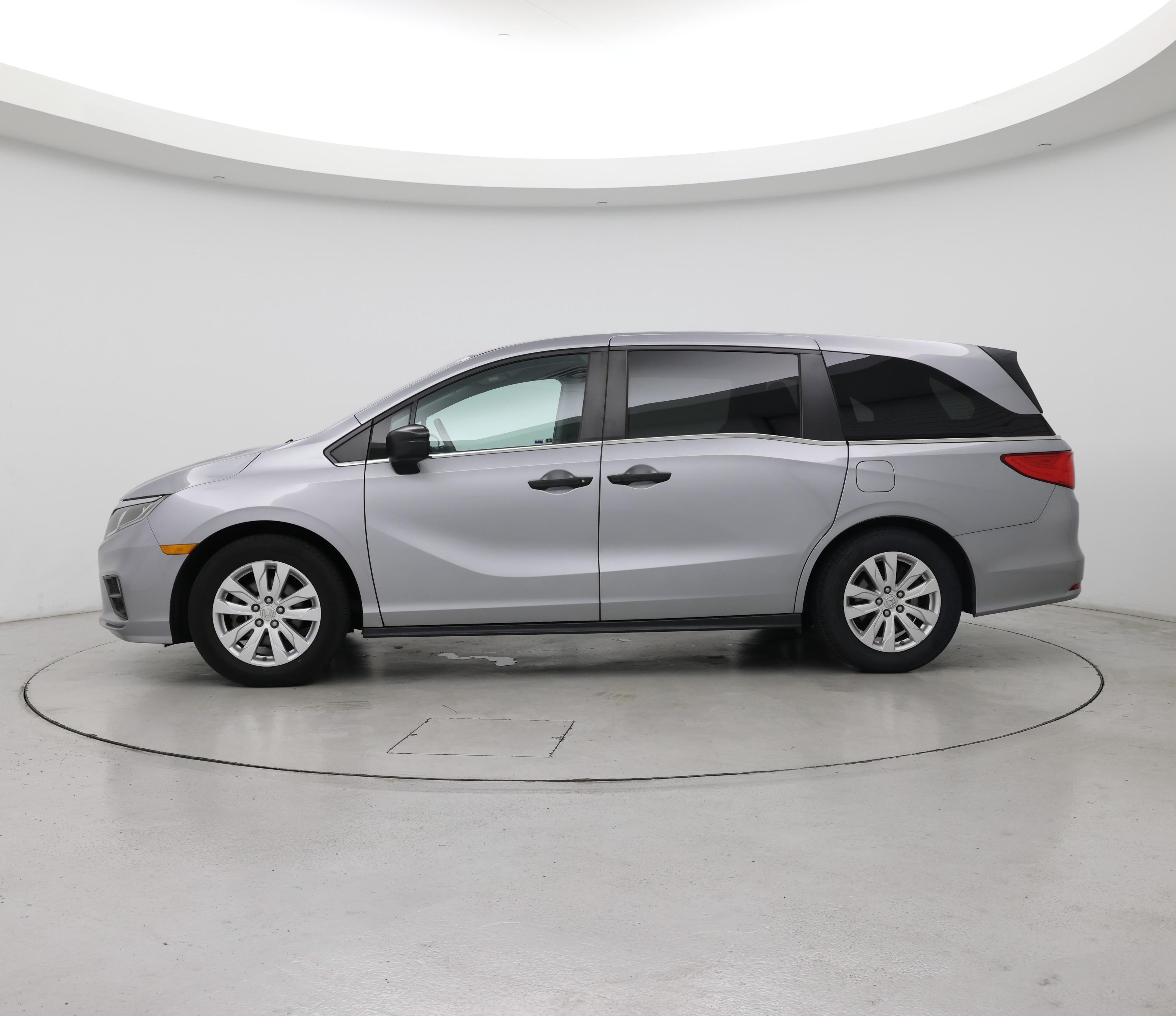 Thumbnail: 2018 Honda Odyssey - 3