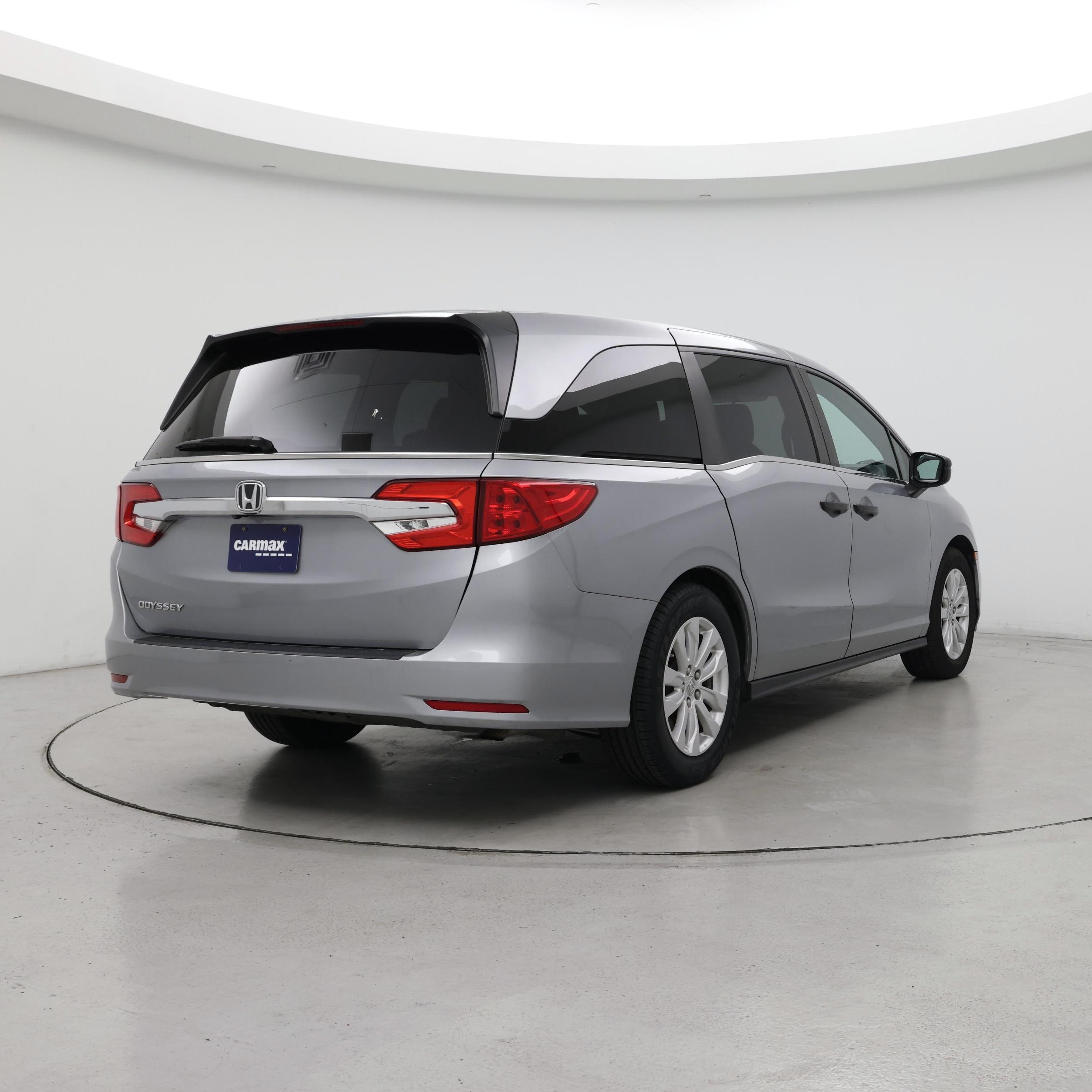 Thumbnail: 2018 Honda Odyssey - 8