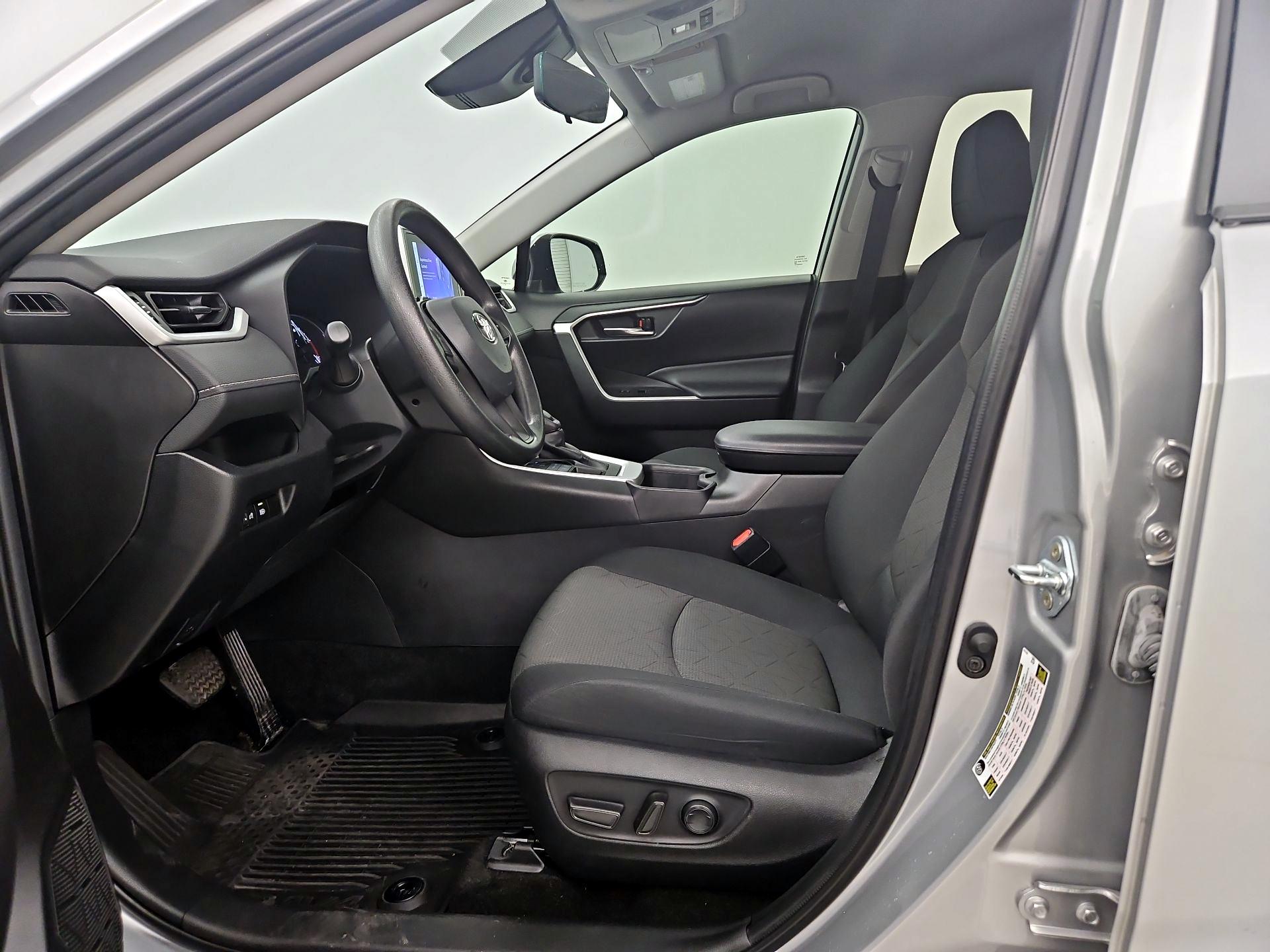 Thumbnail: 2024 Toyota RAV4 - 11