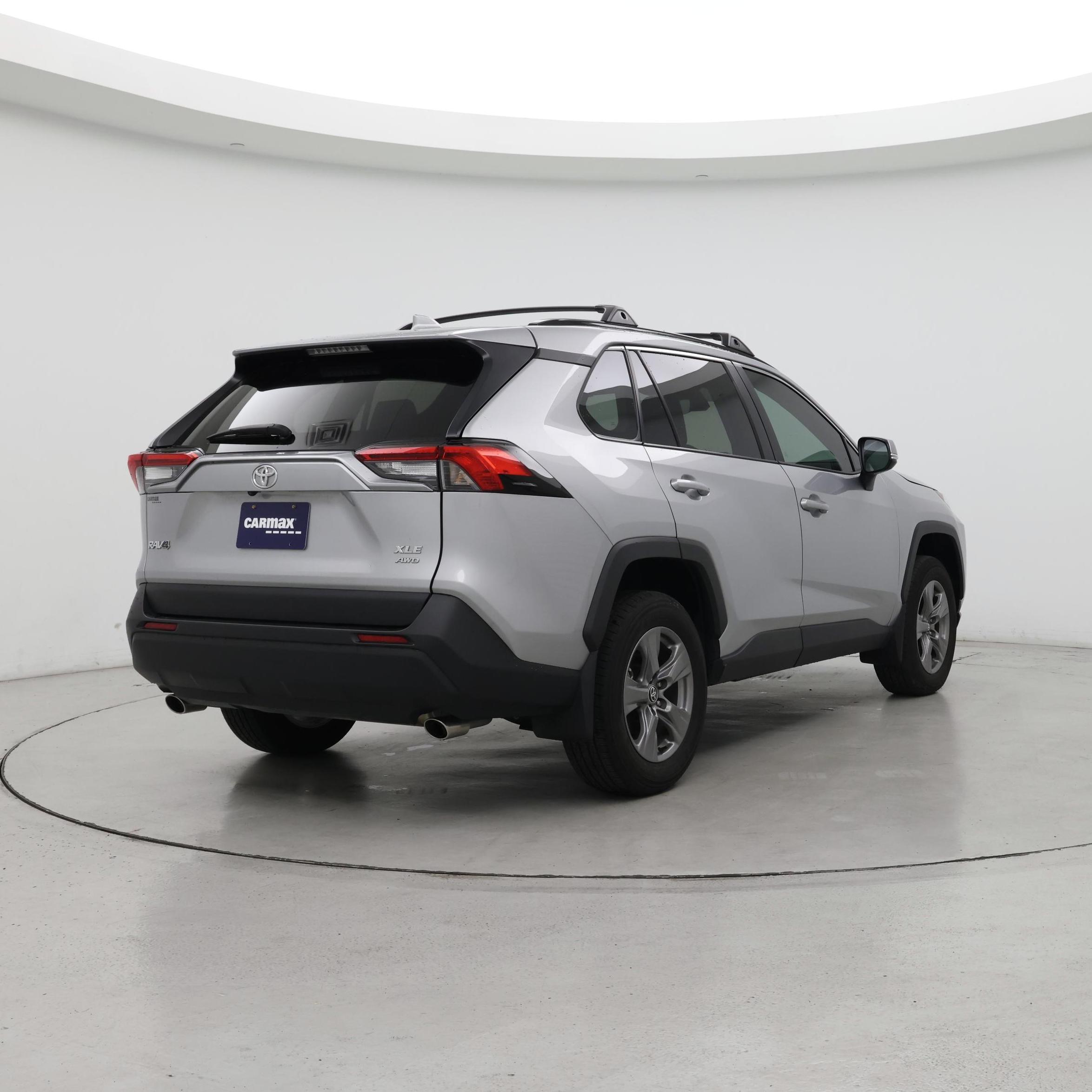 Thumbnail: 2024 Toyota RAV4 - 8