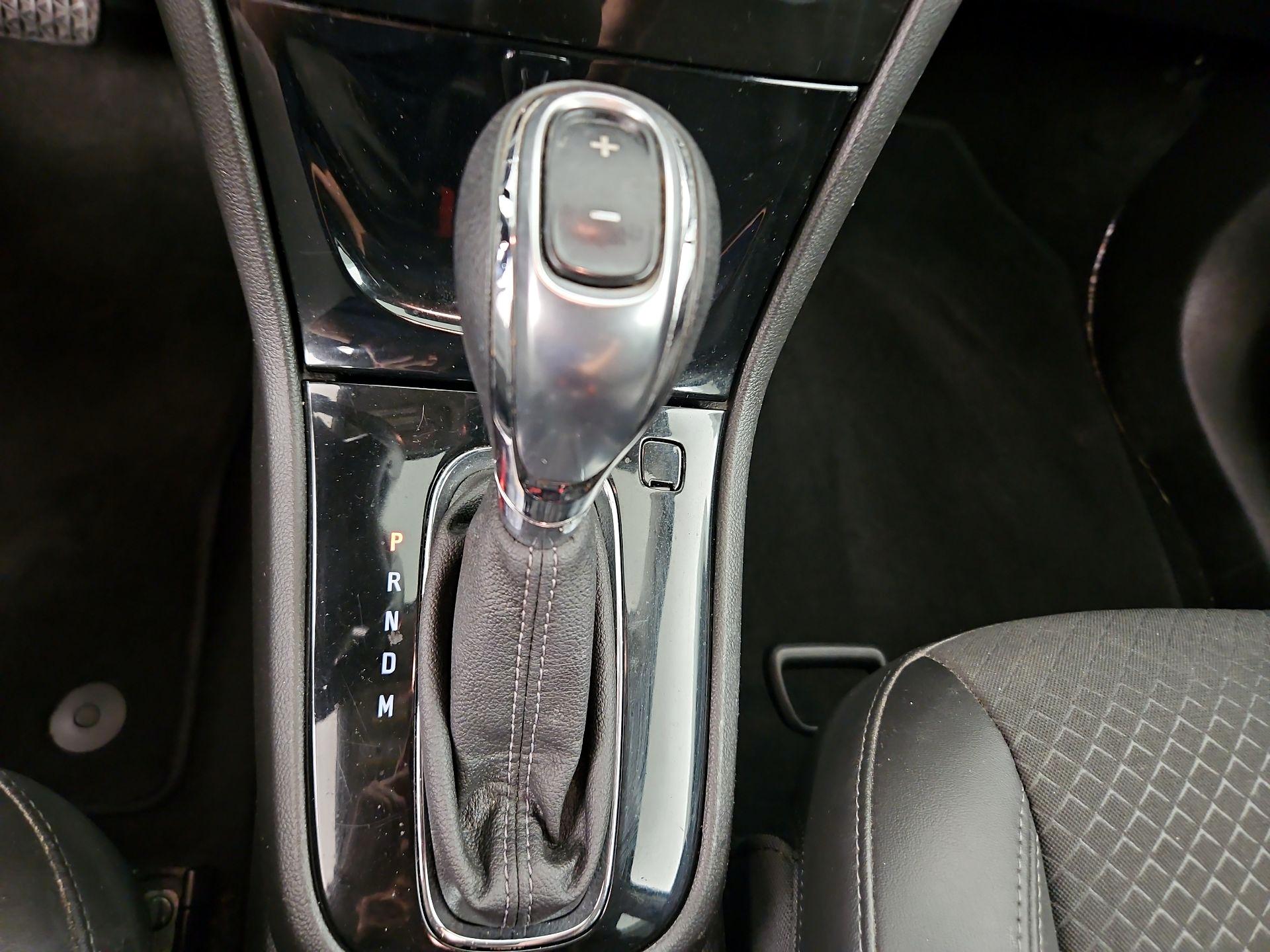 Thumbnail: 2018 Buick Encore - 17