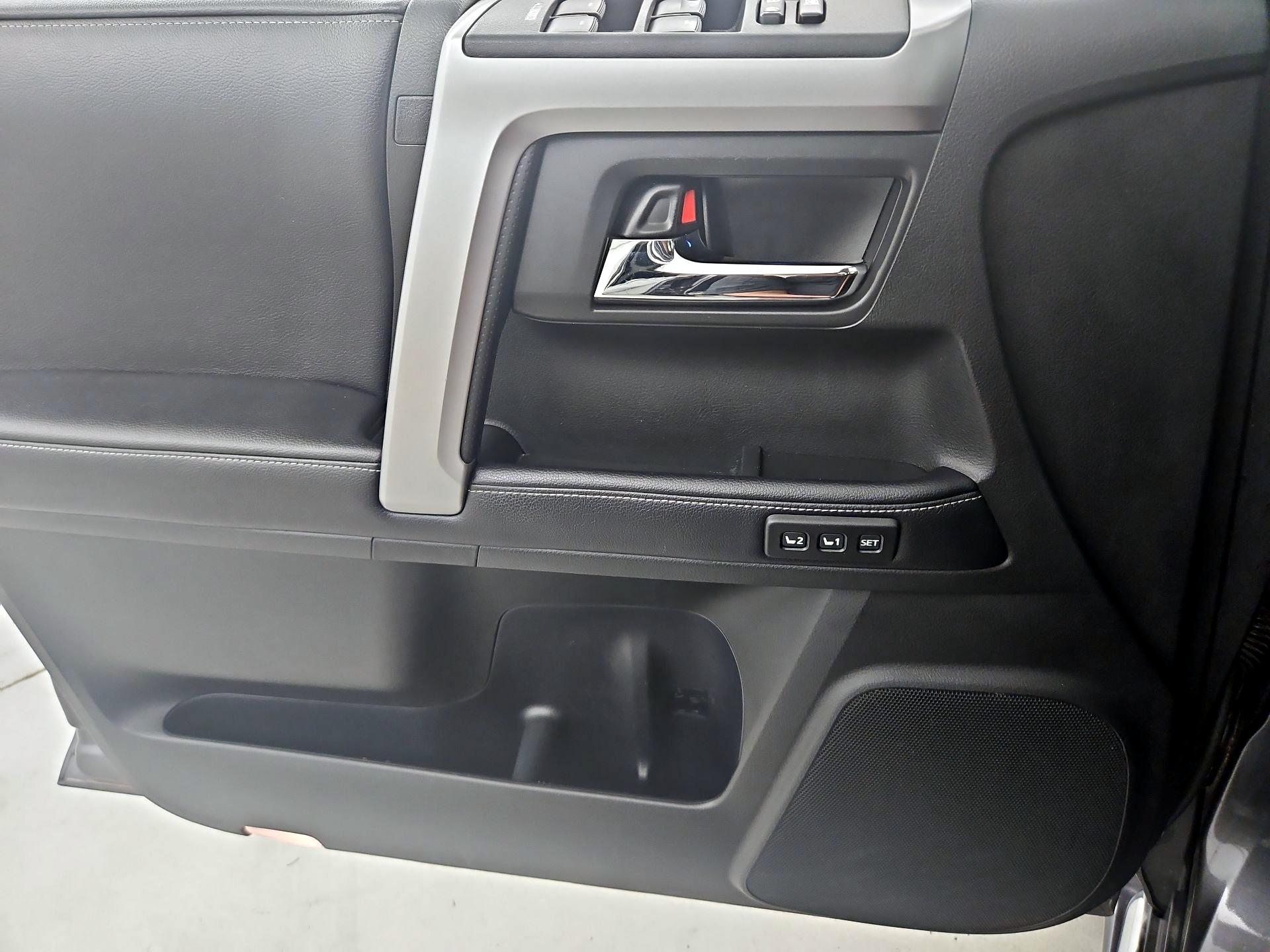 Thumbnail: 2021 Toyota 4Runner - 12