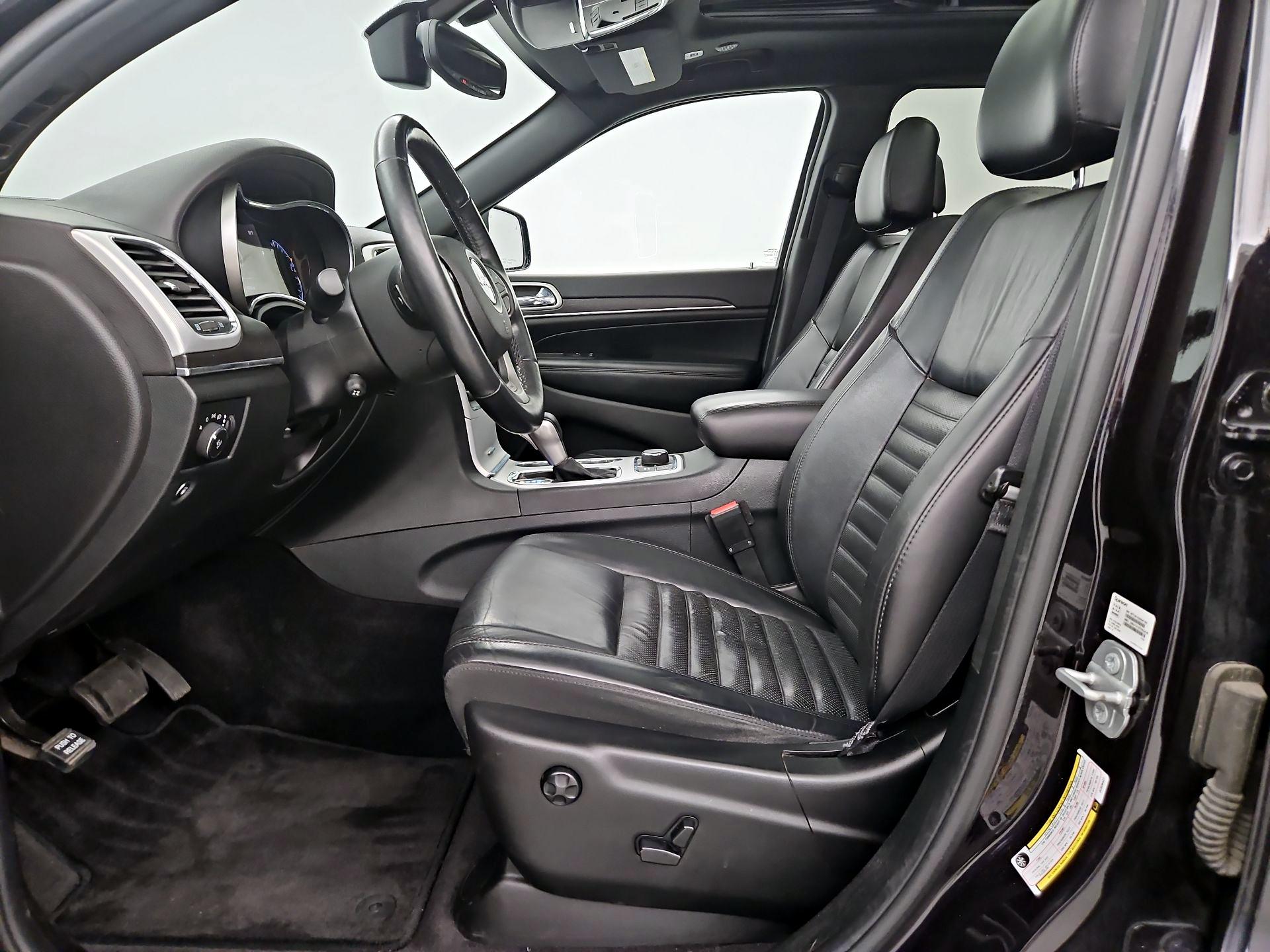 Thumbnail: 2018 Jeep Grand Cherokee - 11
