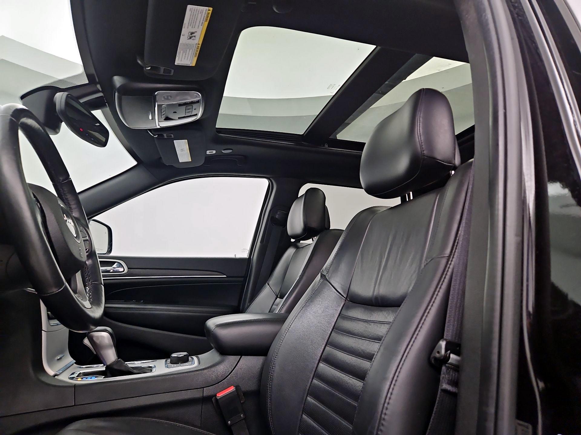 Thumbnail: 2018 Jeep Grand Cherokee - 19