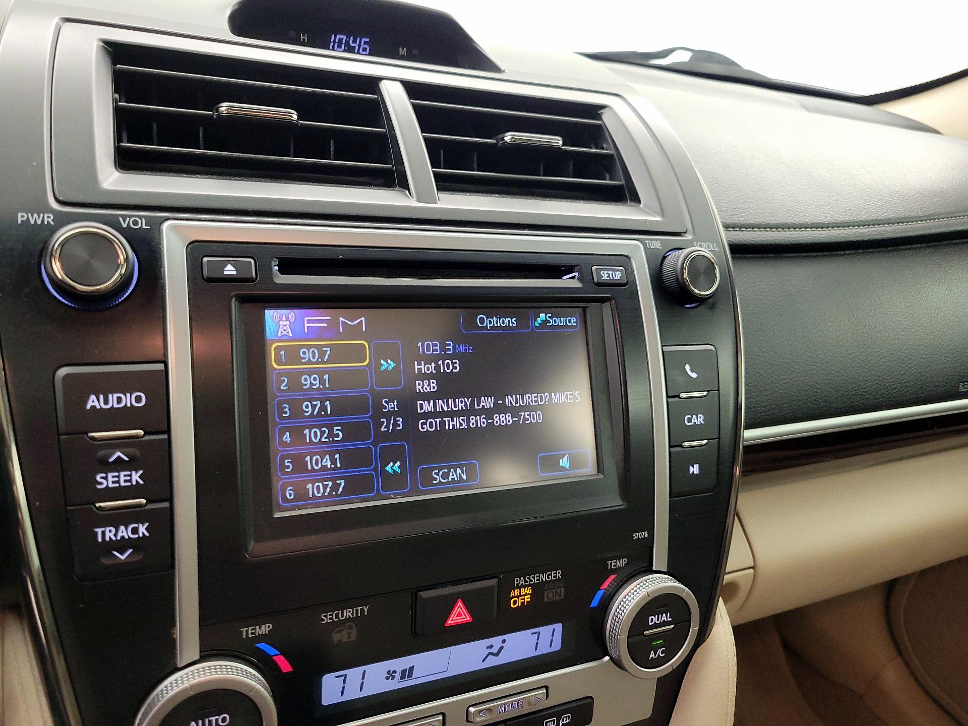 Thumbnail: 2014 Toyota Camry - 14