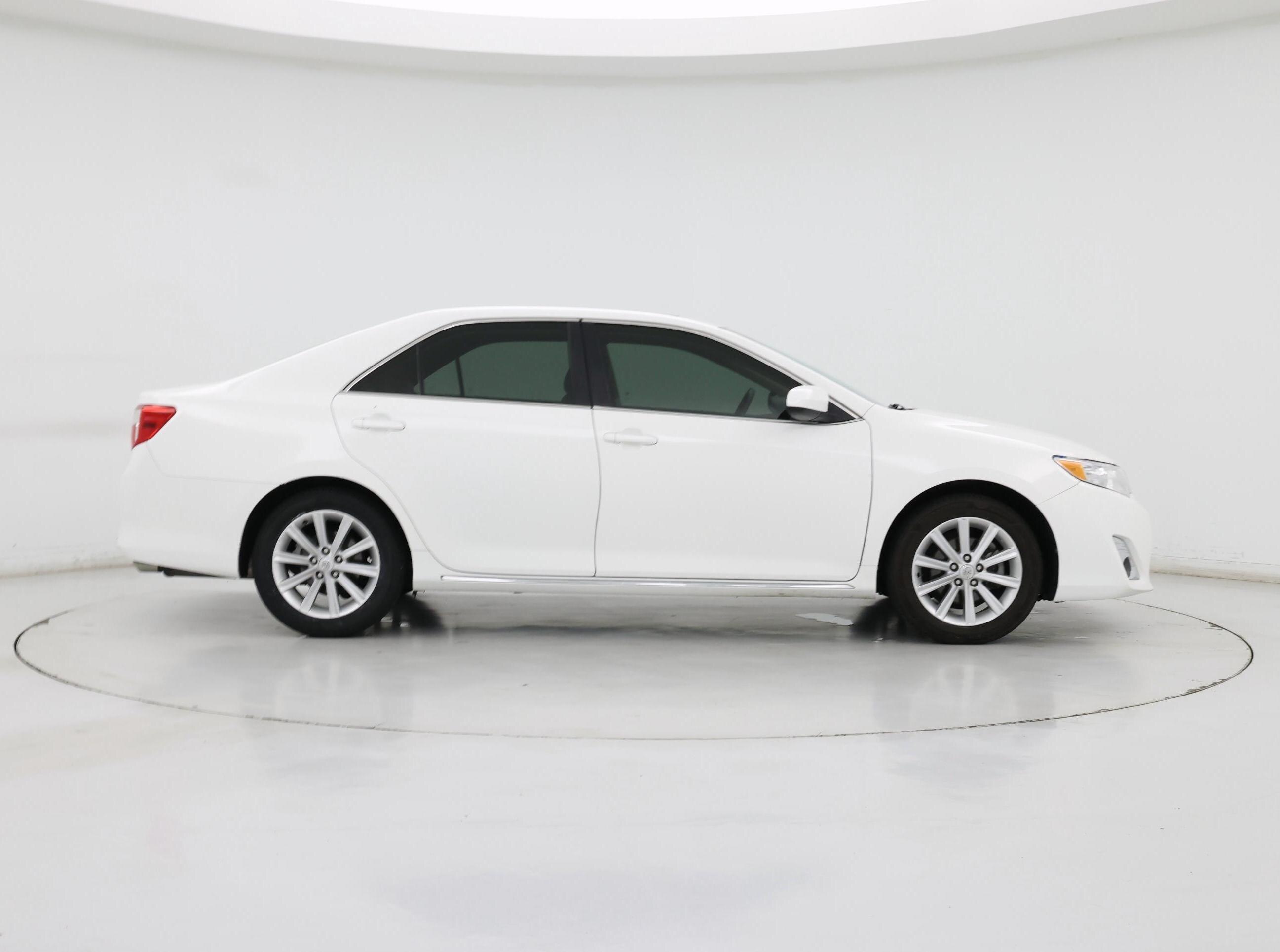 Thumbnail: 2014 Toyota Camry - 7