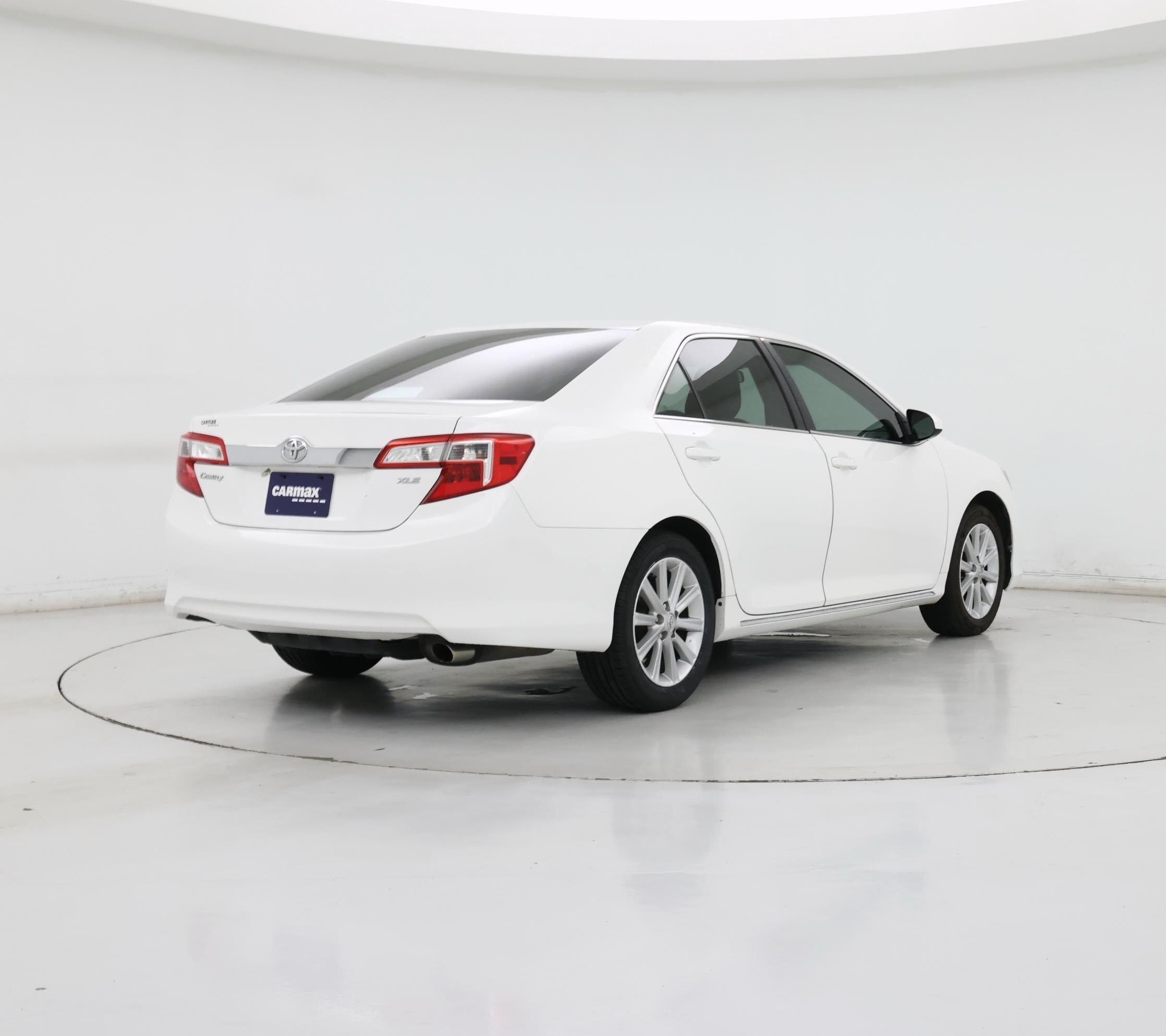 Thumbnail: 2014 Toyota Camry - 8