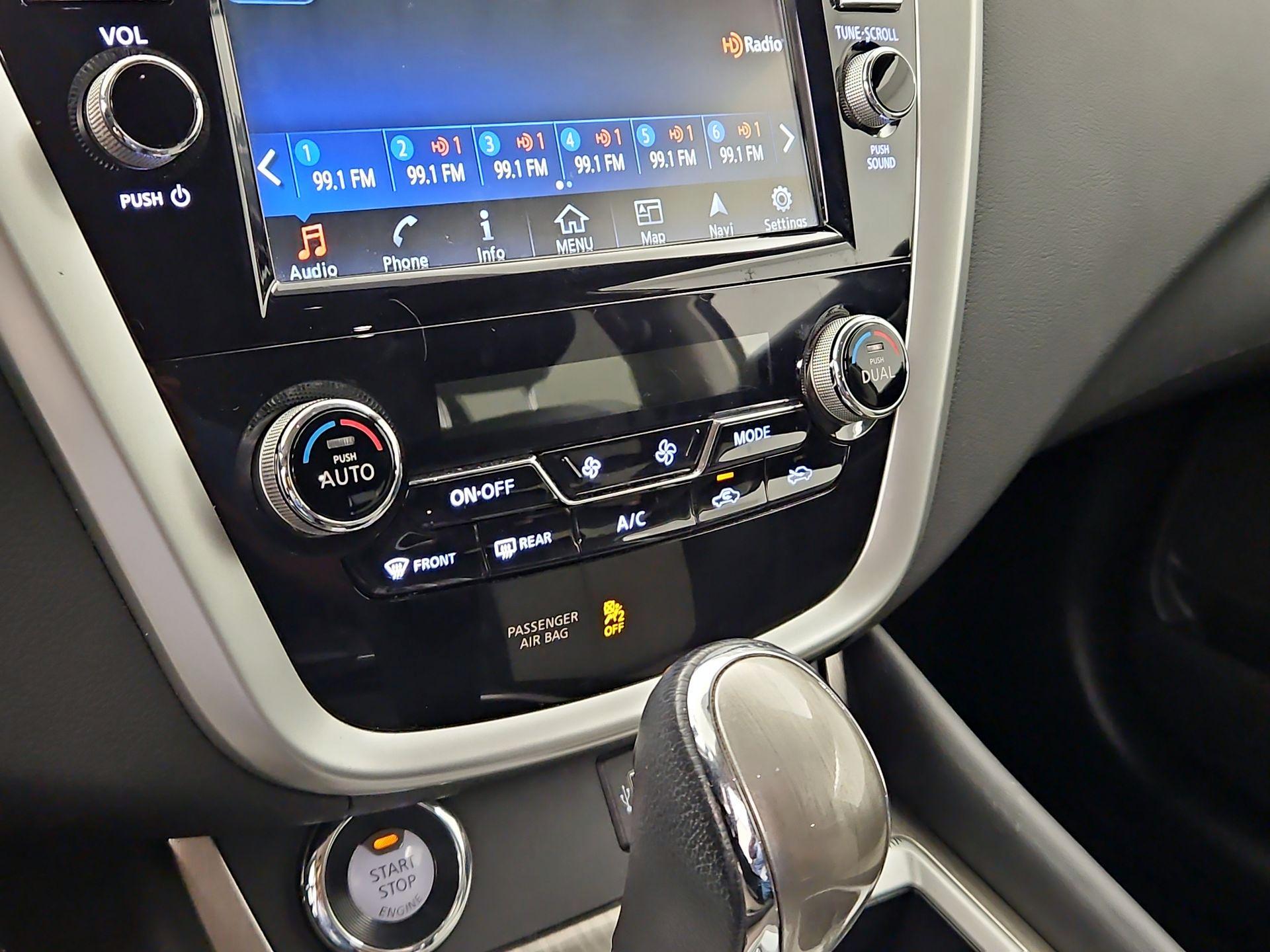 Thumbnail: 2018 Nissan Murano - 17