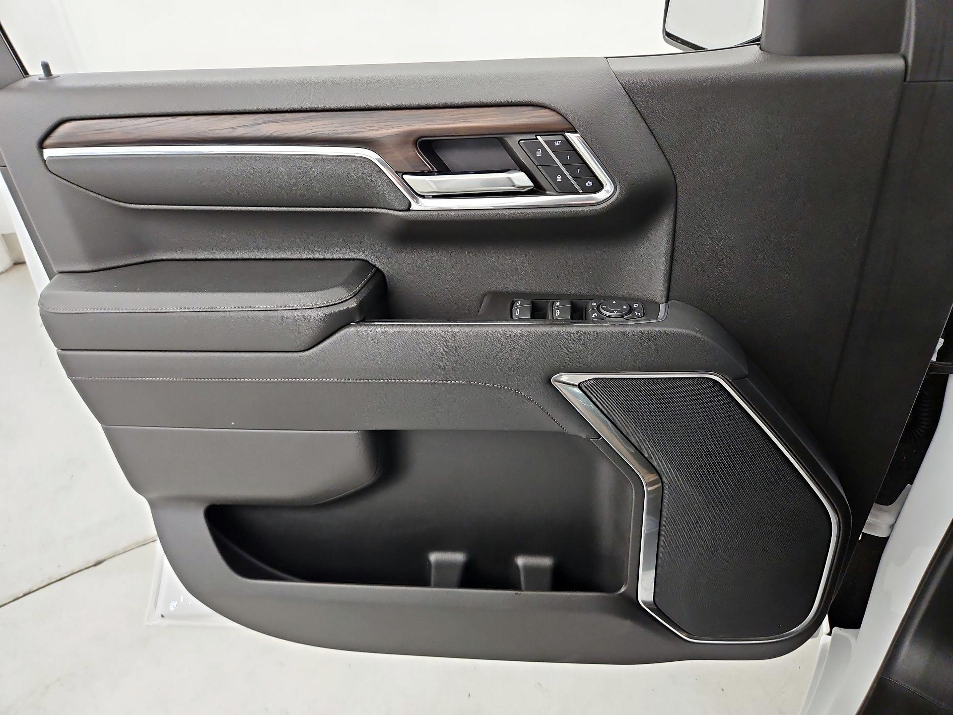 Thumbnail: 2024 GMC Sierra 1500 - 12