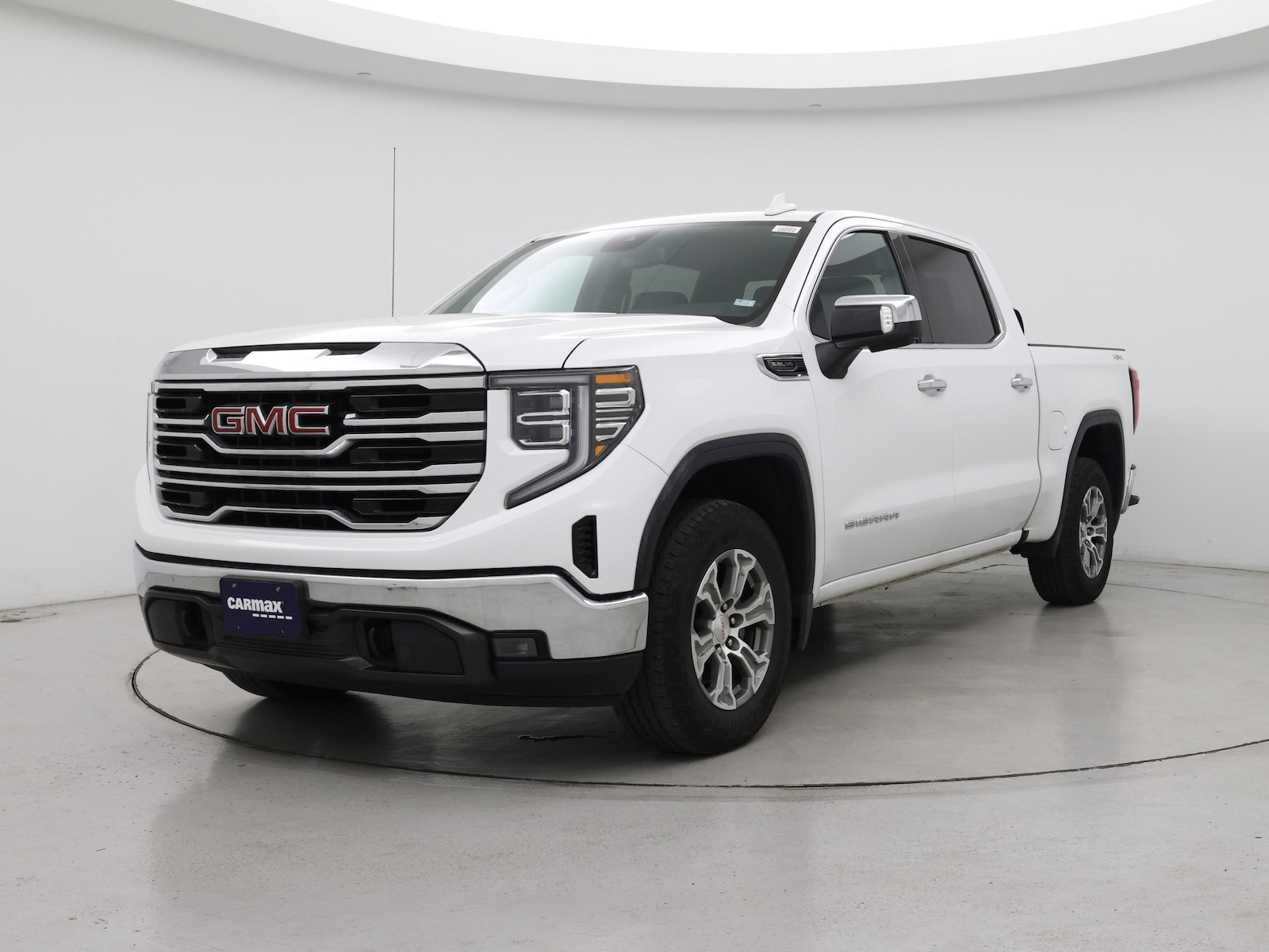 2024 GMC Sierra 1500 SLT - Photo 5