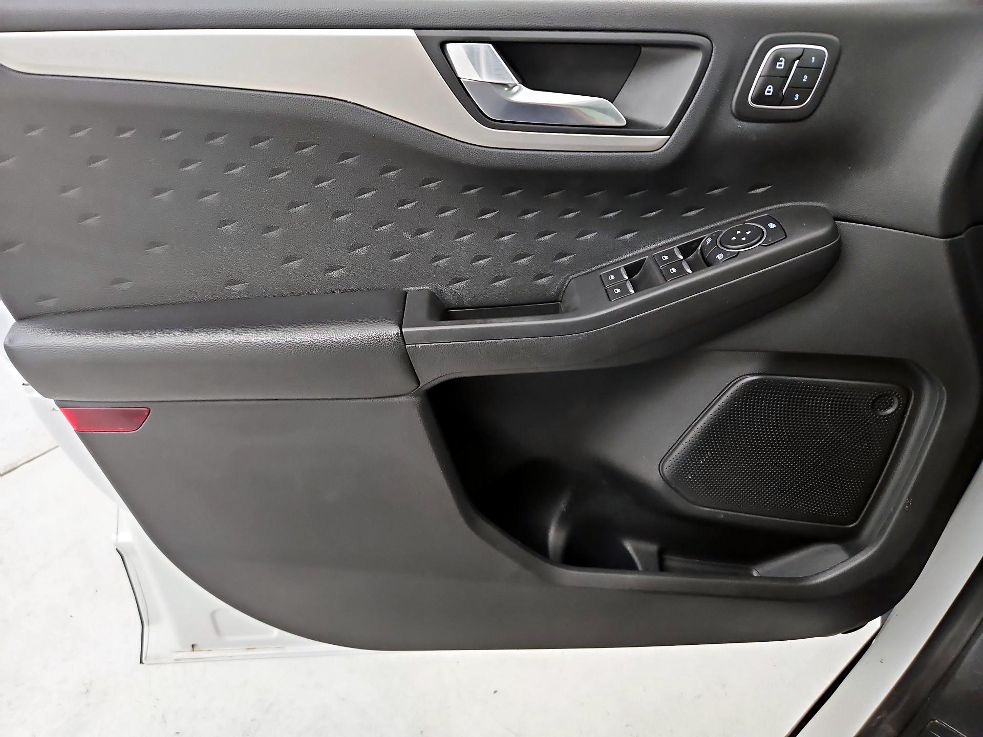 Thumbnail: 2020 Ford Escape - 12