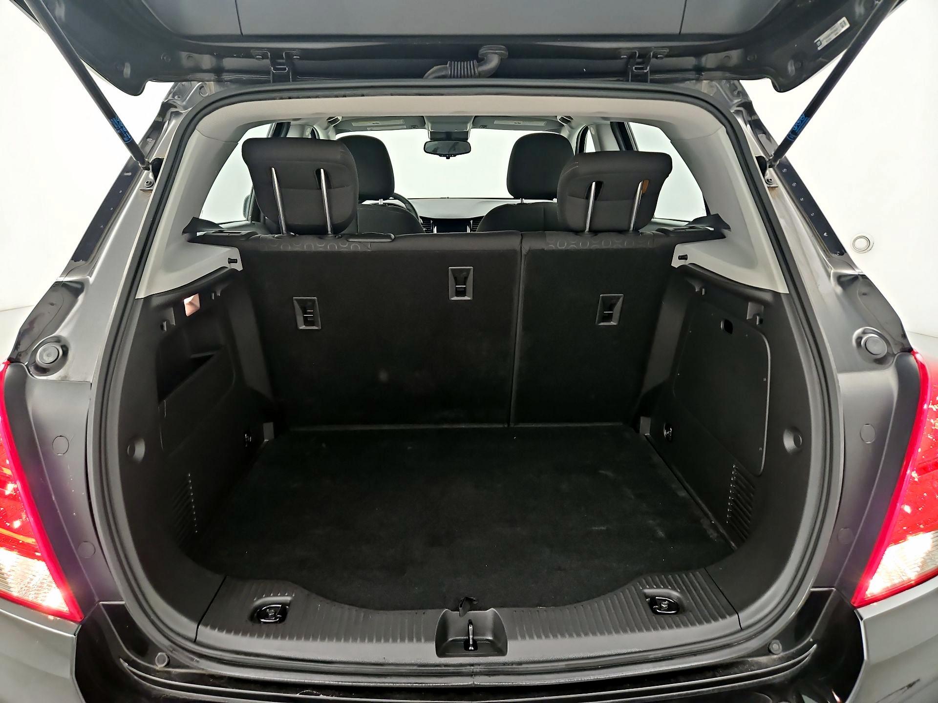 Thumbnail: 2020 Chevrolet Trax - 20