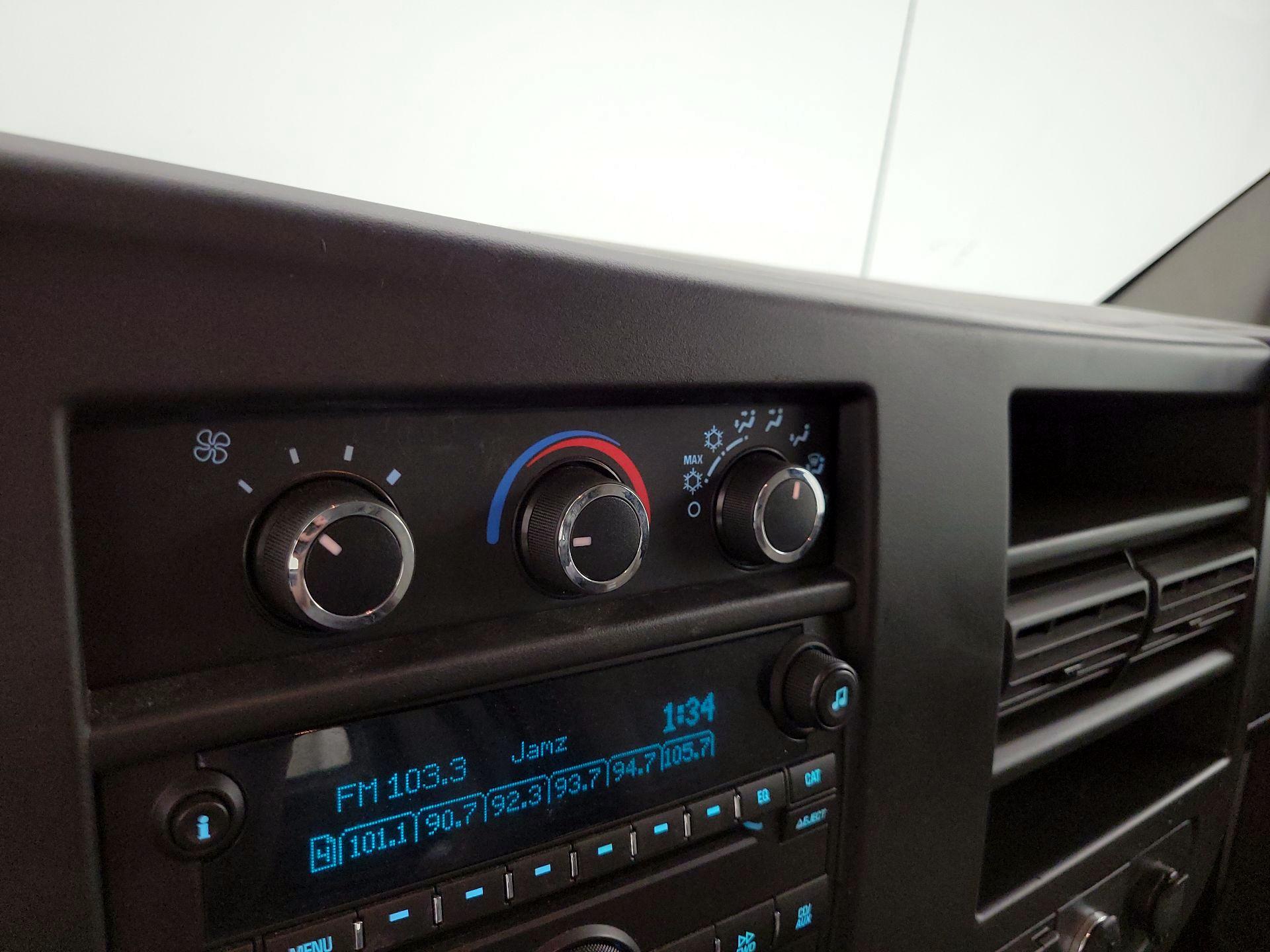 Thumbnail: 2015 Chevrolet Express - 16