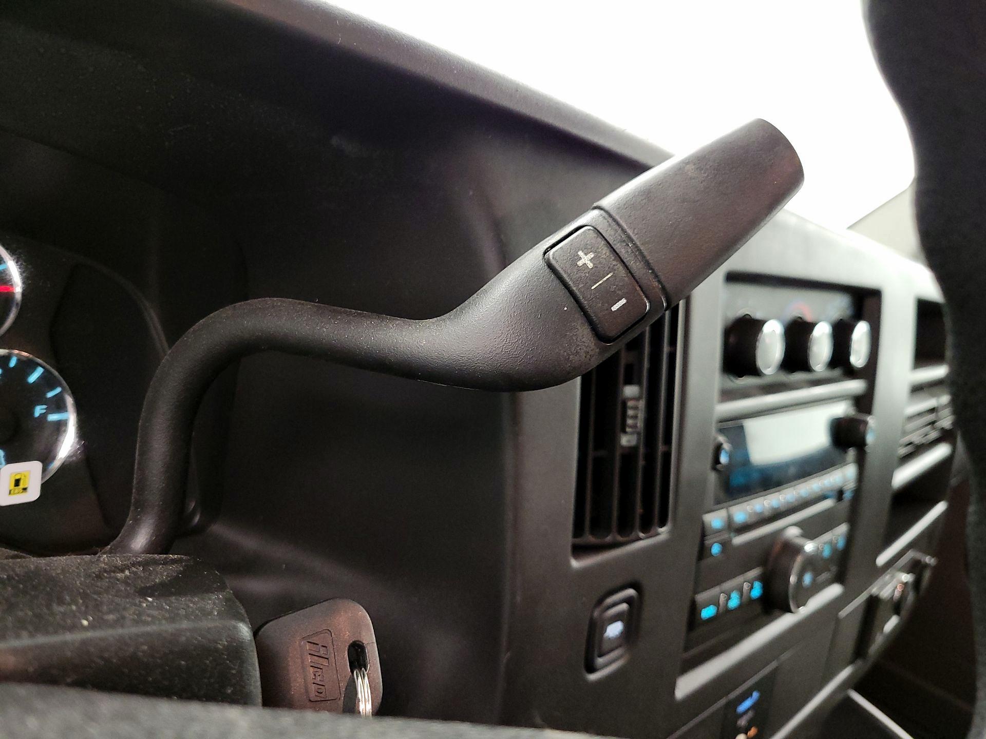 Thumbnail: 2015 Chevrolet Express - 17