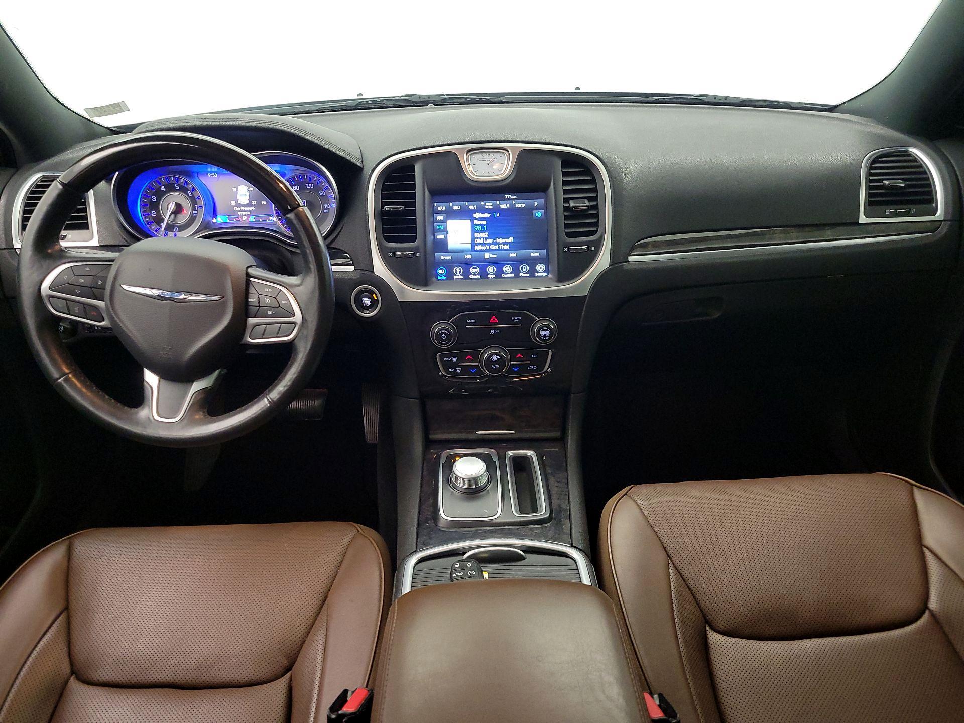 Thumbnail: 2019 Chrysler 300 - 9