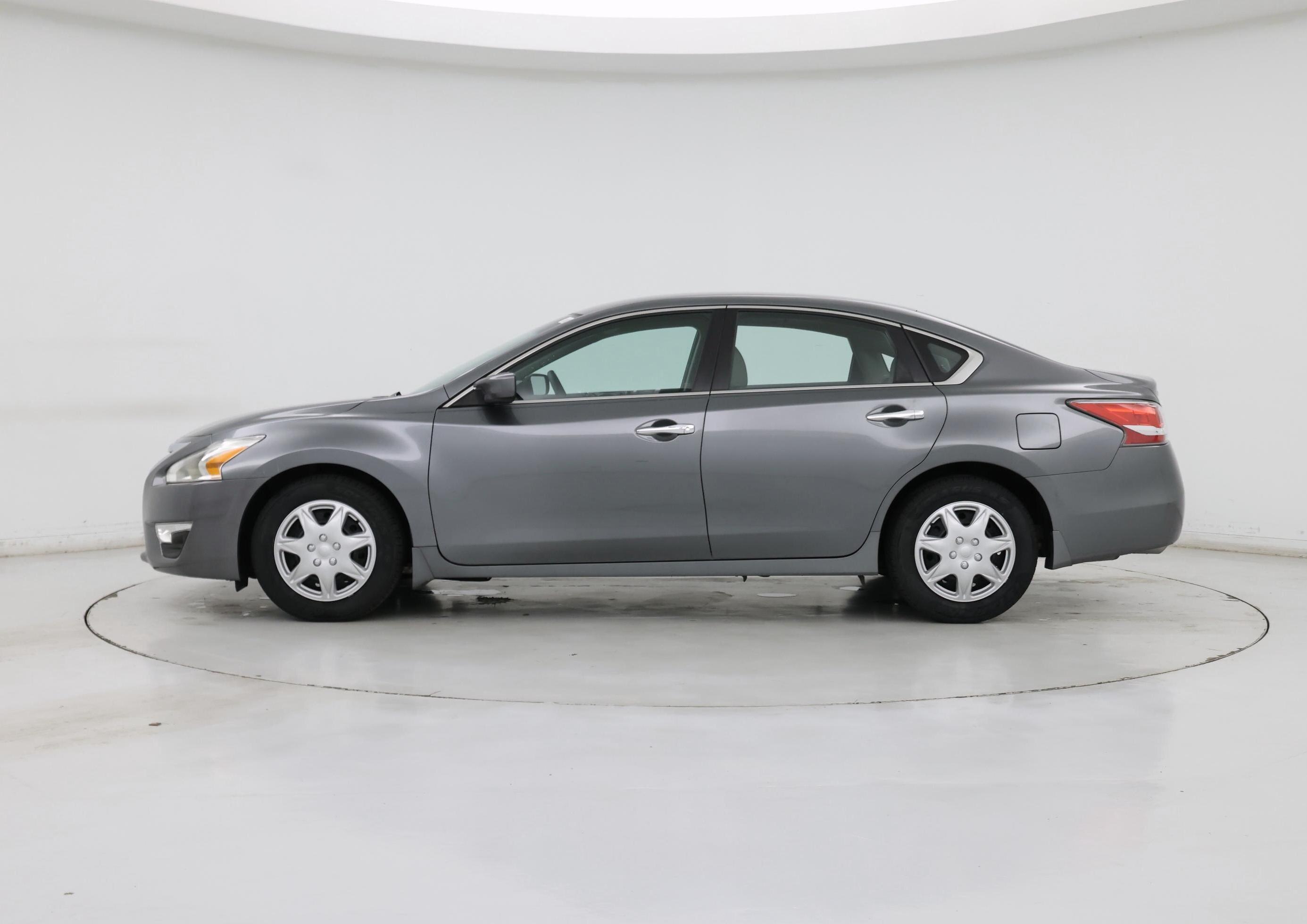 Thumbnail: 2015 Nissan Altima - 3