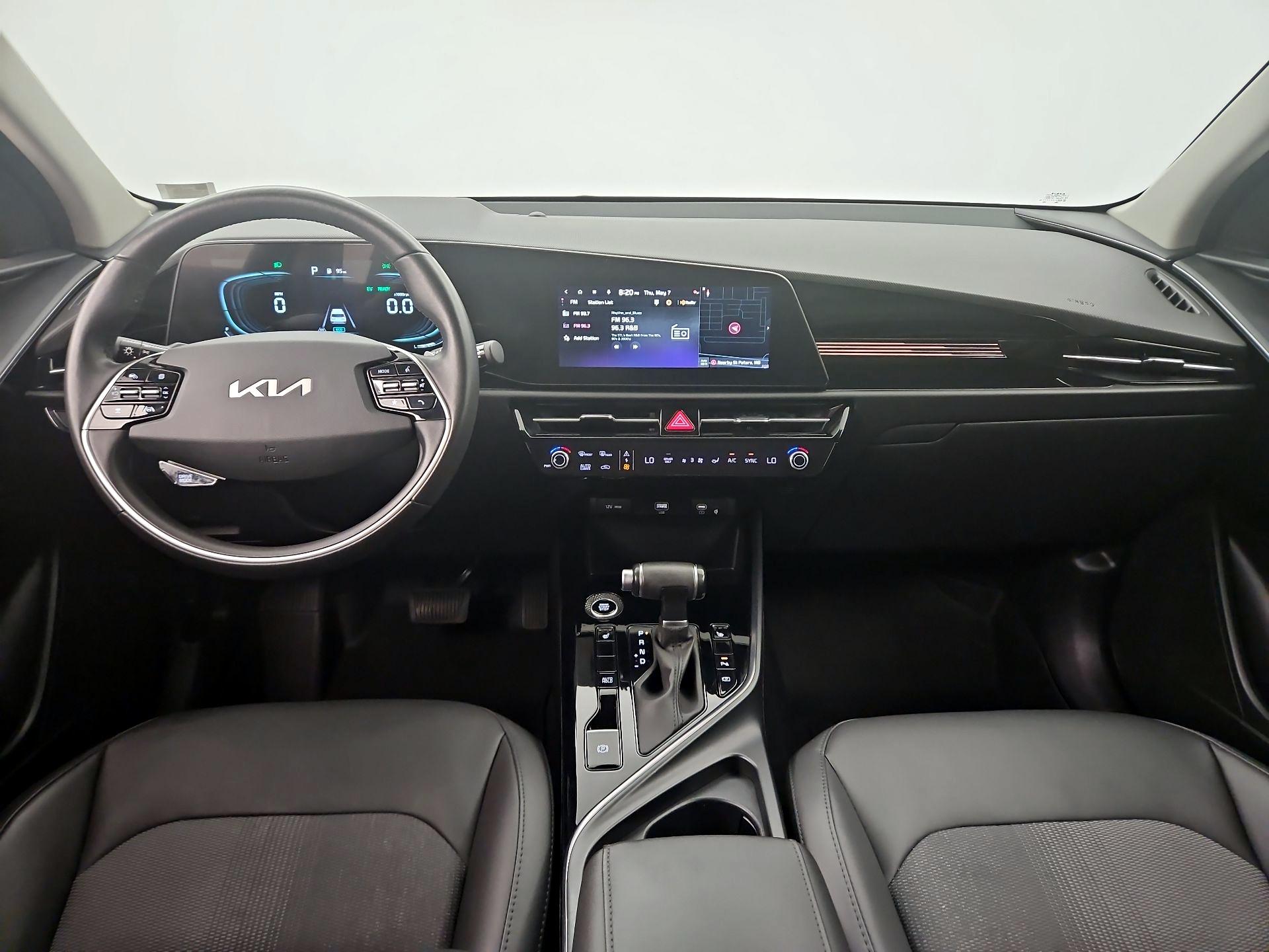 Thumbnail: 2023 Kia Niro - 9