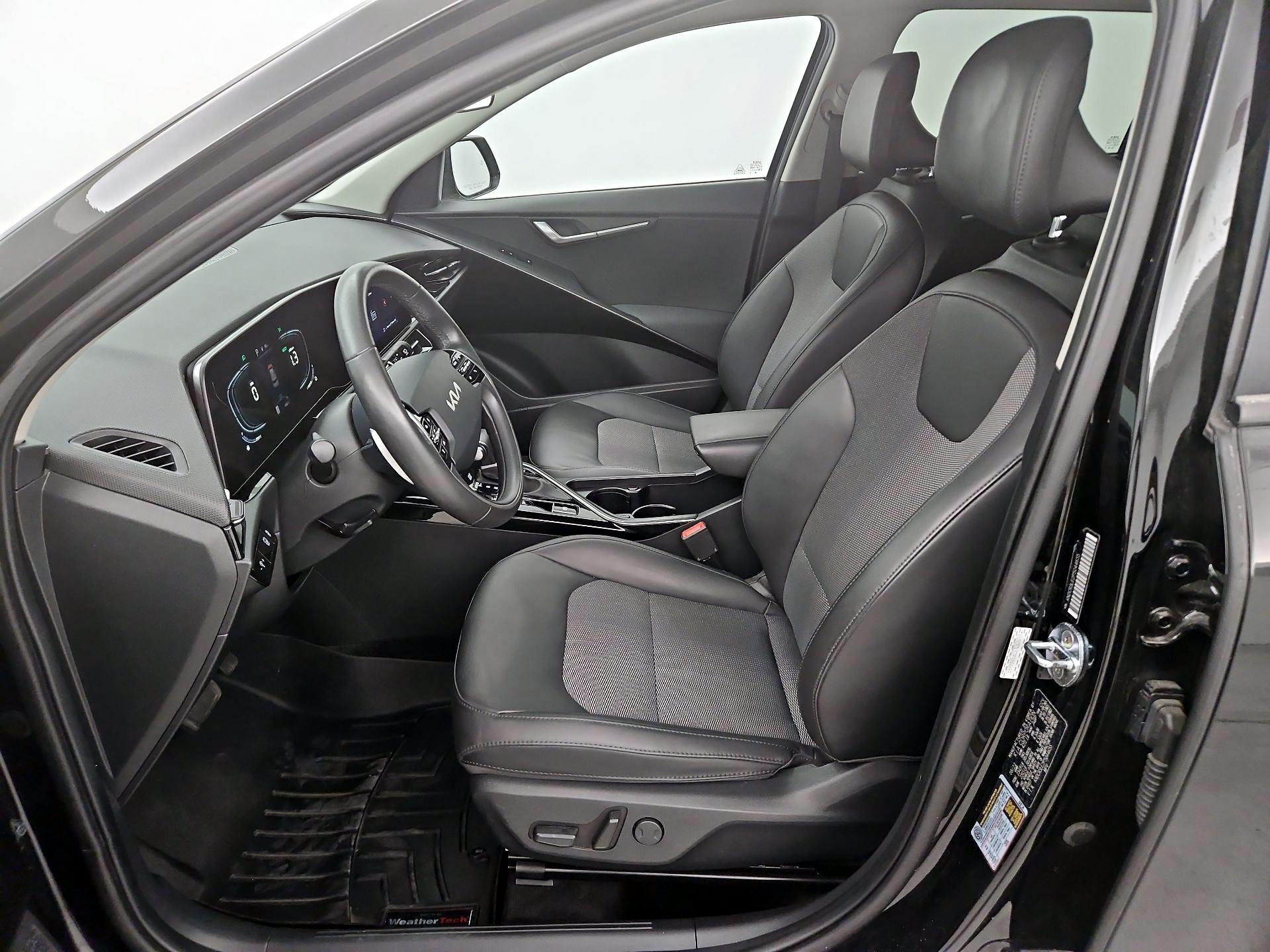 Thumbnail: 2023 Kia Niro - 11