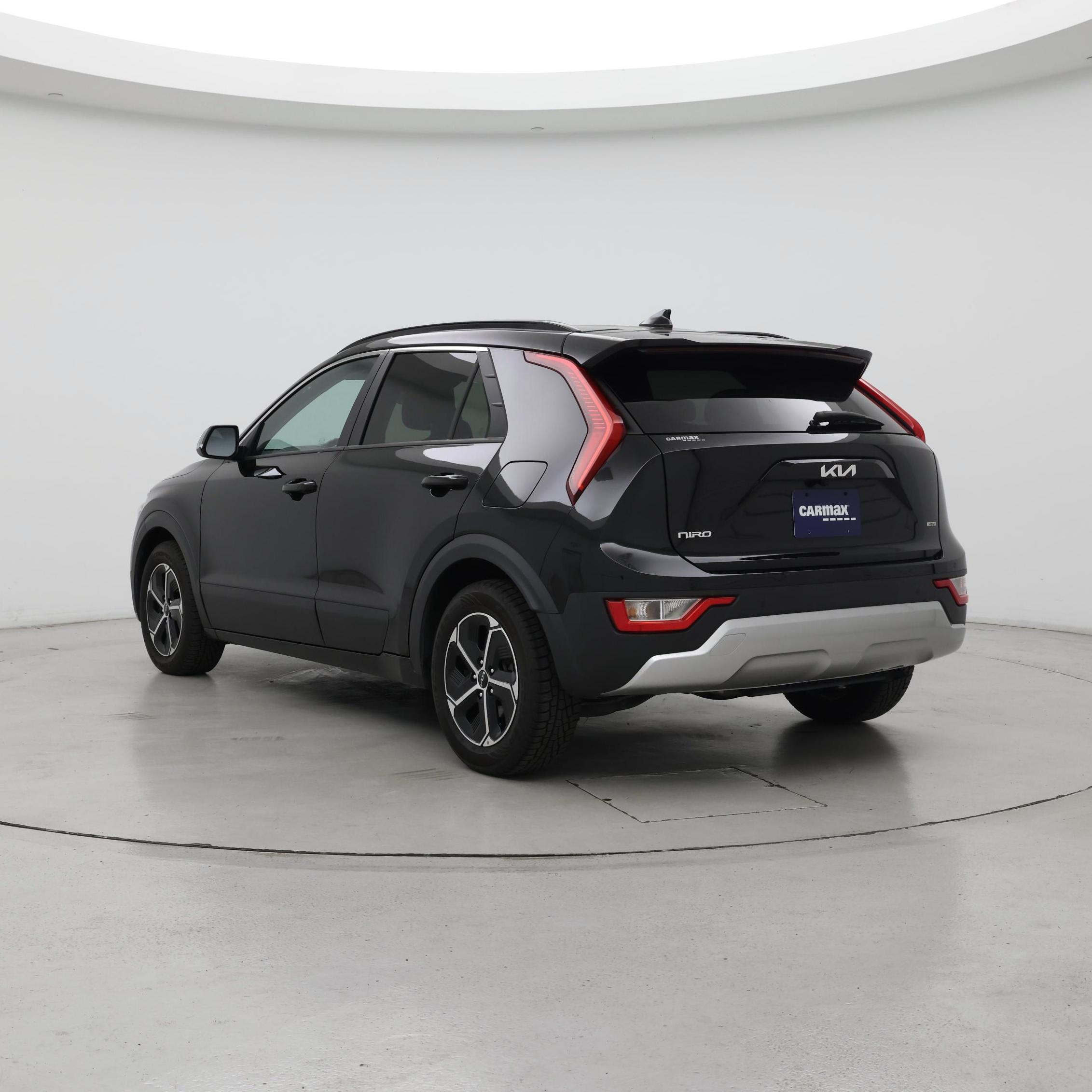 Thumbnail: 2023 Kia Niro - 2
