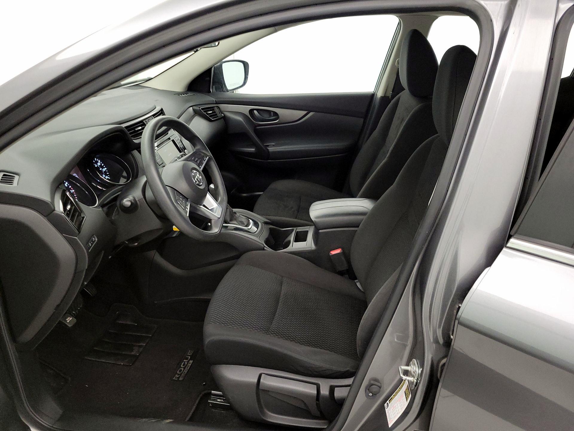 Thumbnail: 2019 Nissan Rogue Sport - 11