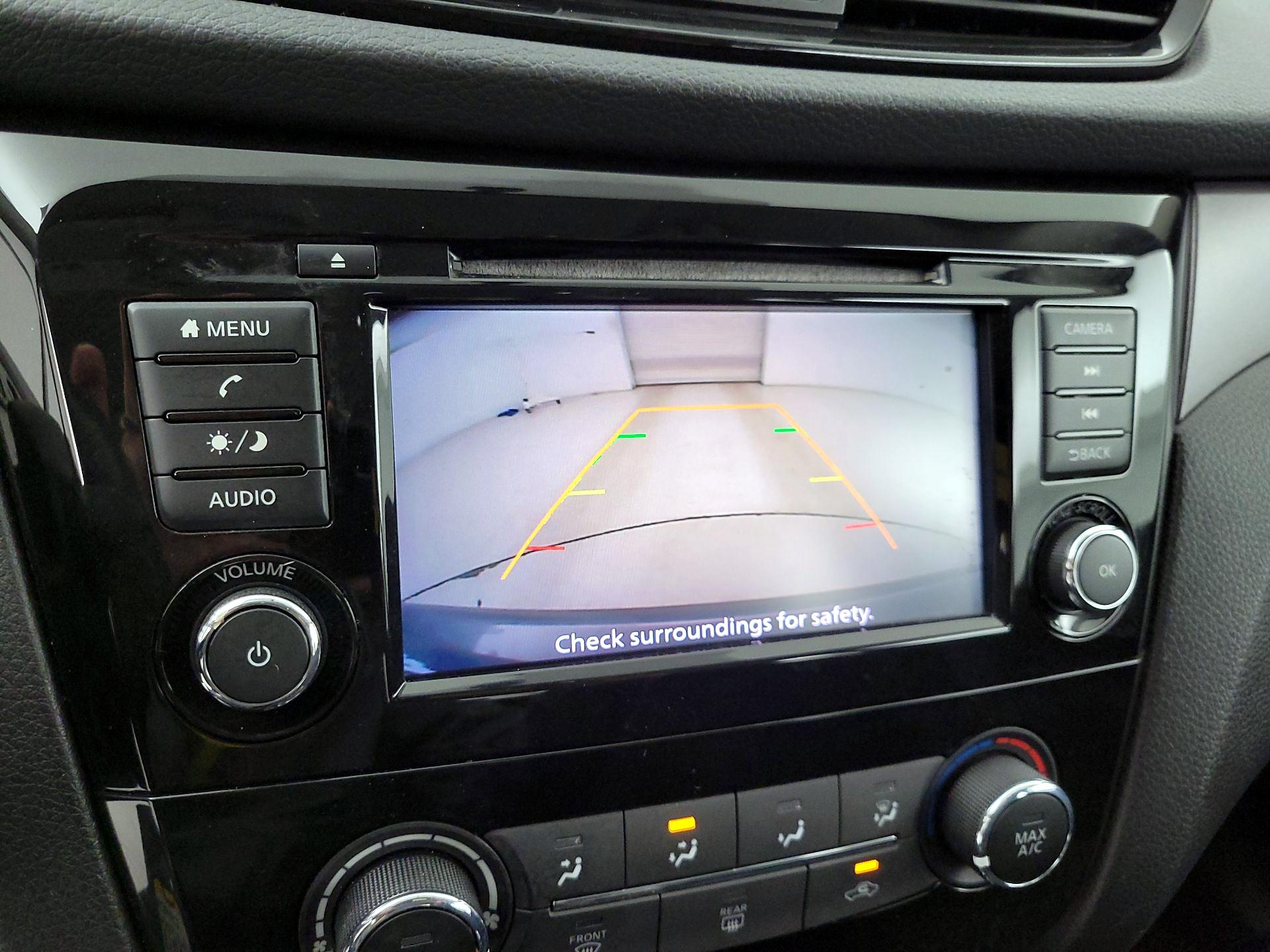 Thumbnail: 2019 Nissan Rogue Sport - 14