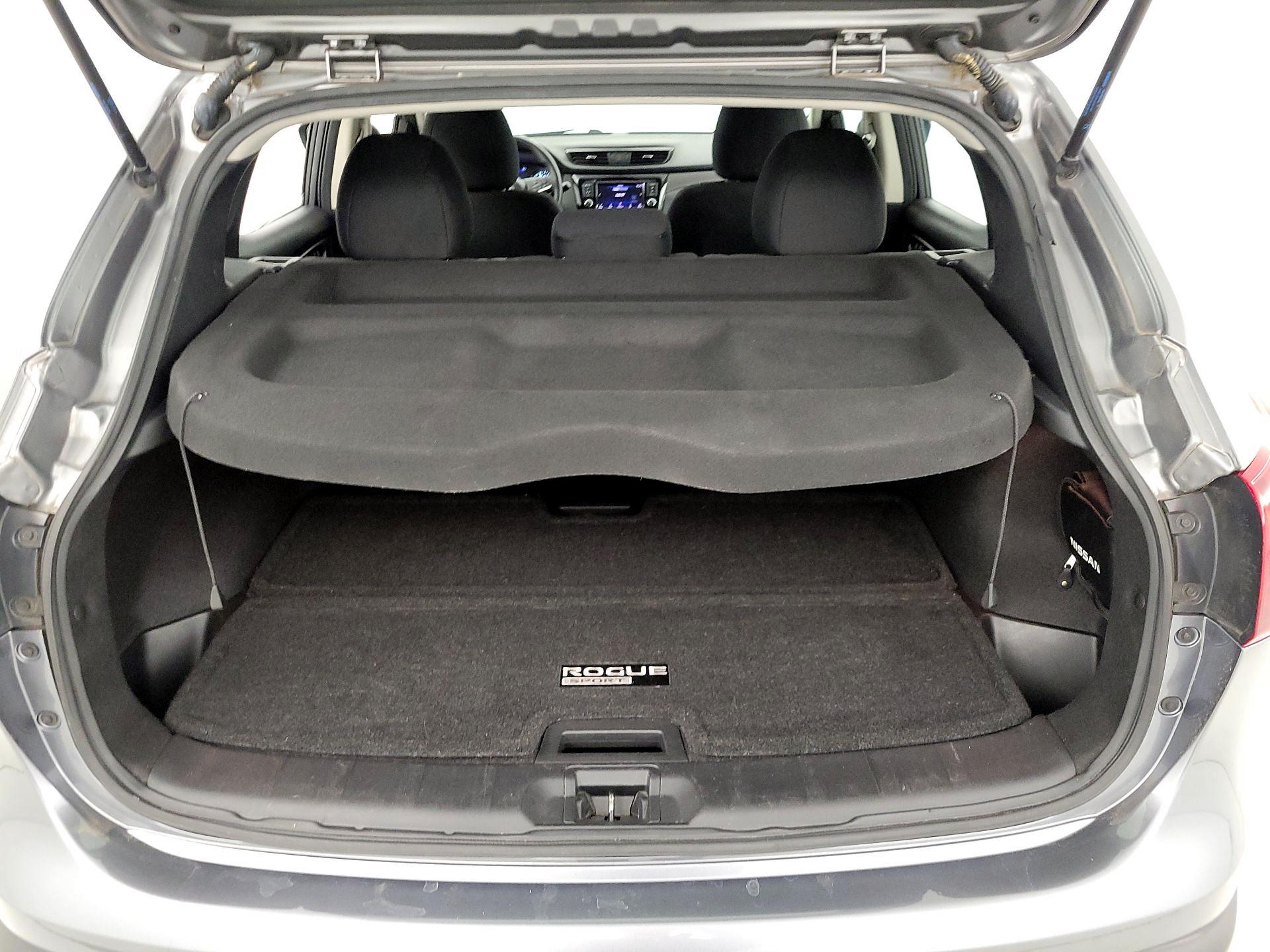 Thumbnail: 2019 Nissan Rogue Sport - 20