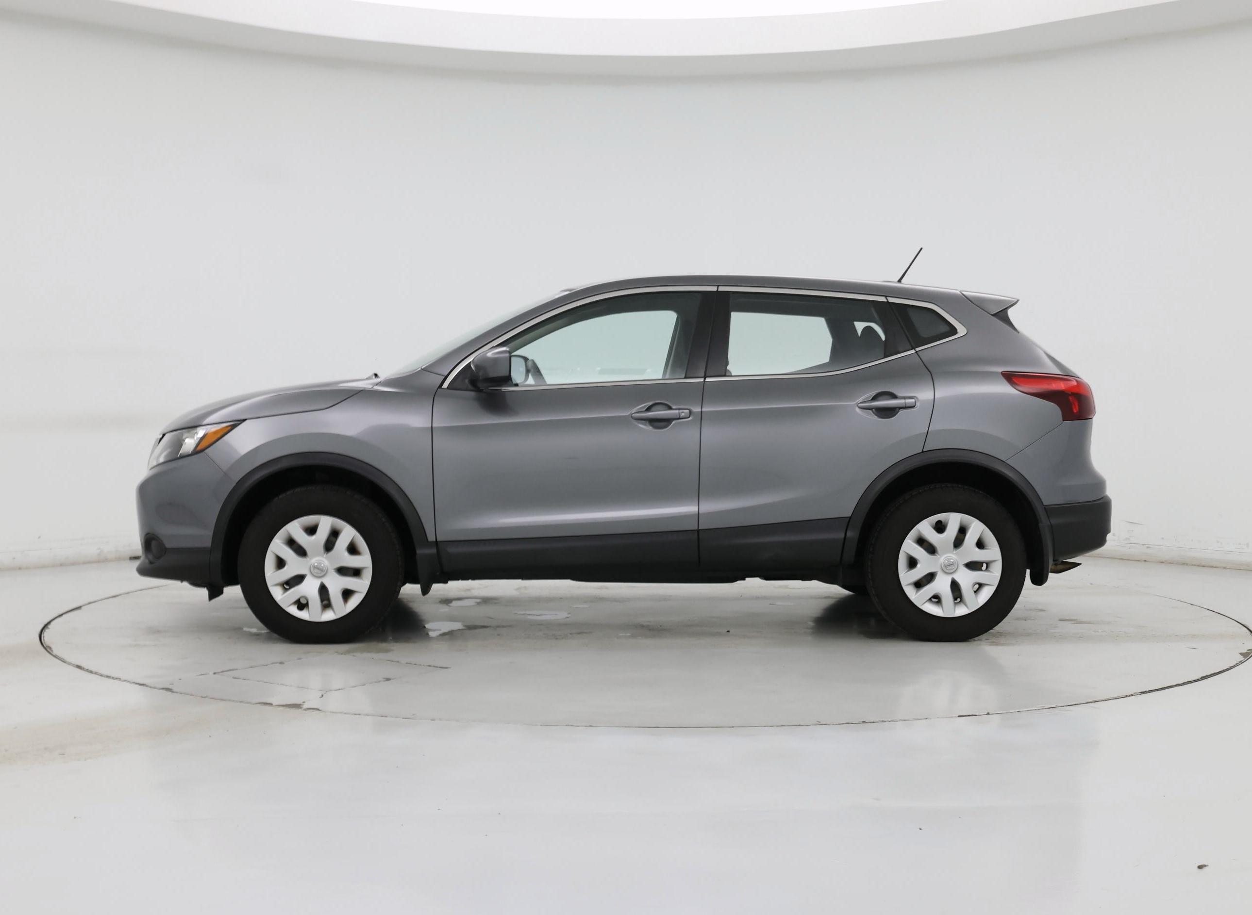 Thumbnail: 2019 Nissan Rogue Sport - 3