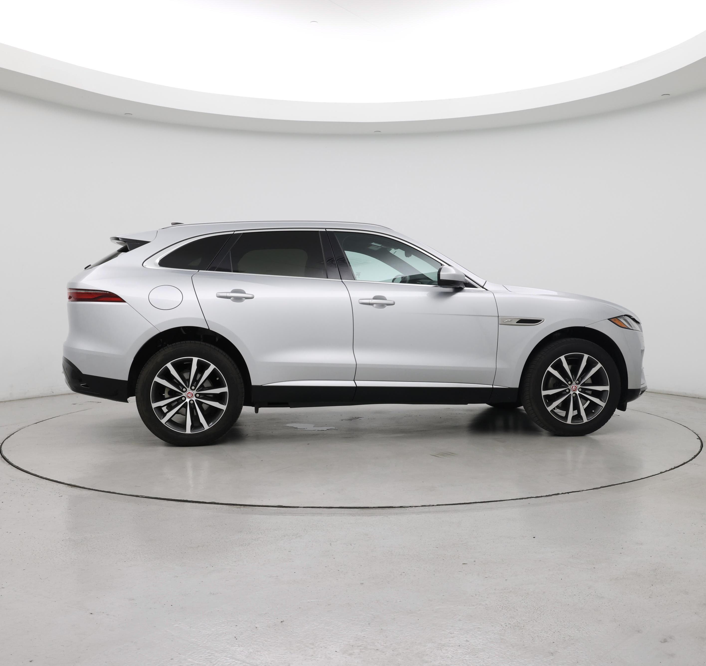 Thumbnail: 2023 Jaguar F-Pace - 7