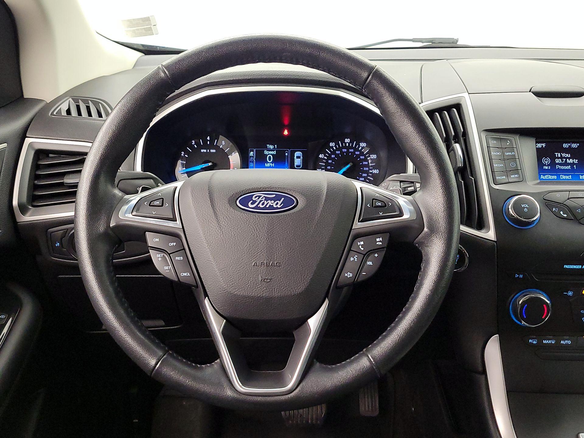 Thumbnail: 2018 Ford Edge - 10