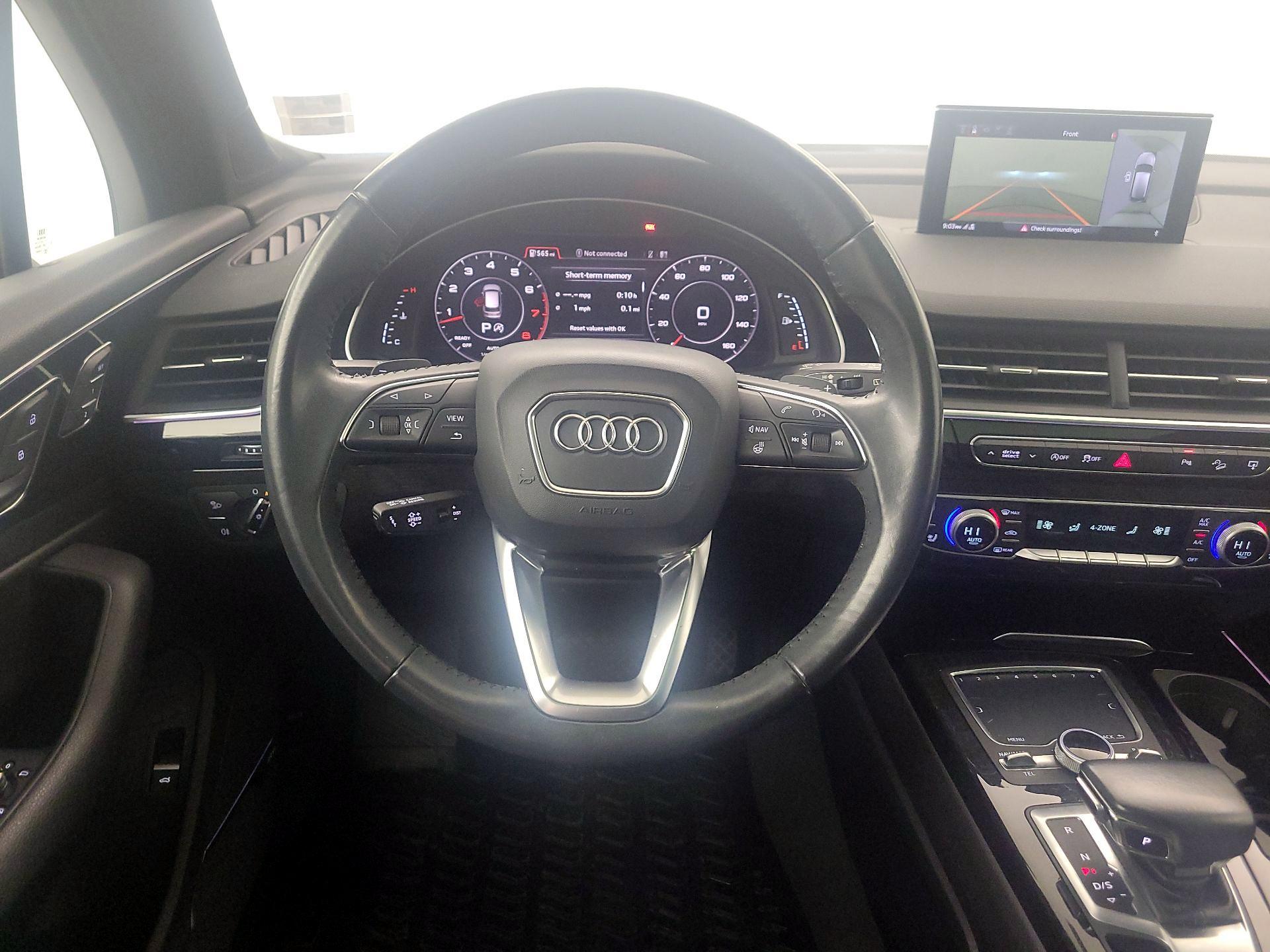 Thumbnail: 2017 Audi Q7 - 10