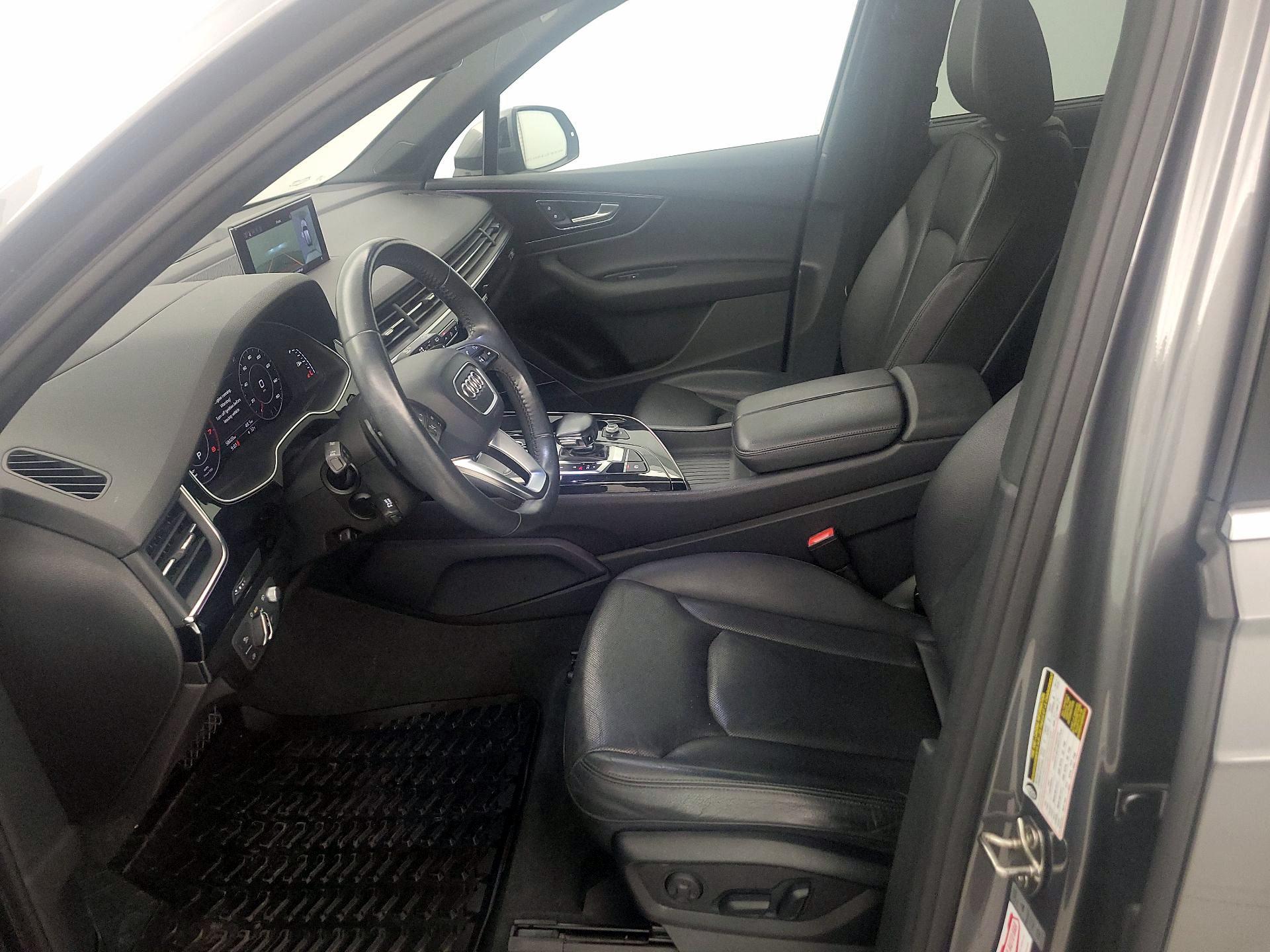 Thumbnail: 2017 Audi Q7 - 11