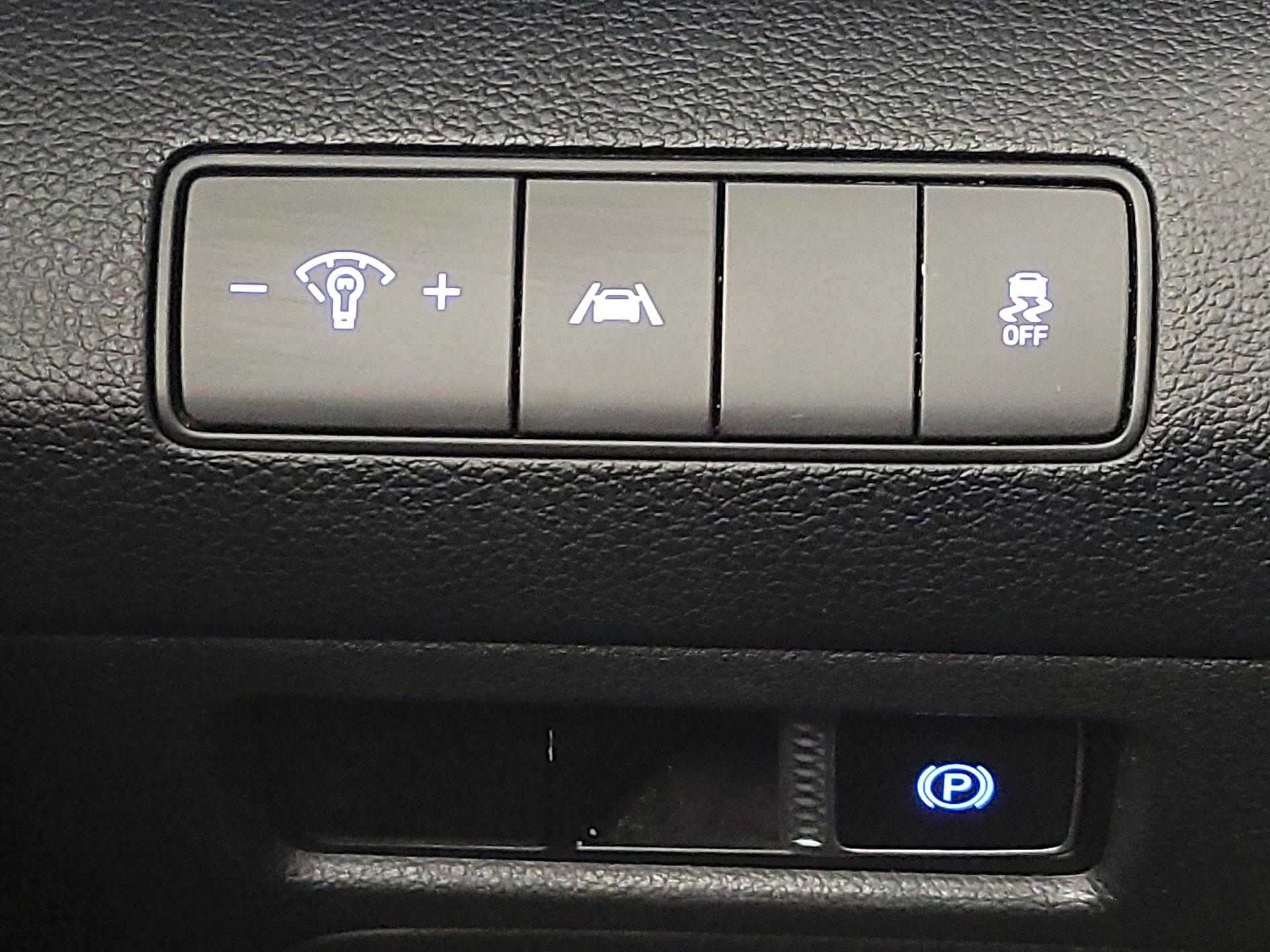 Thumbnail: 2021 Hyundai Santa Fe - 13