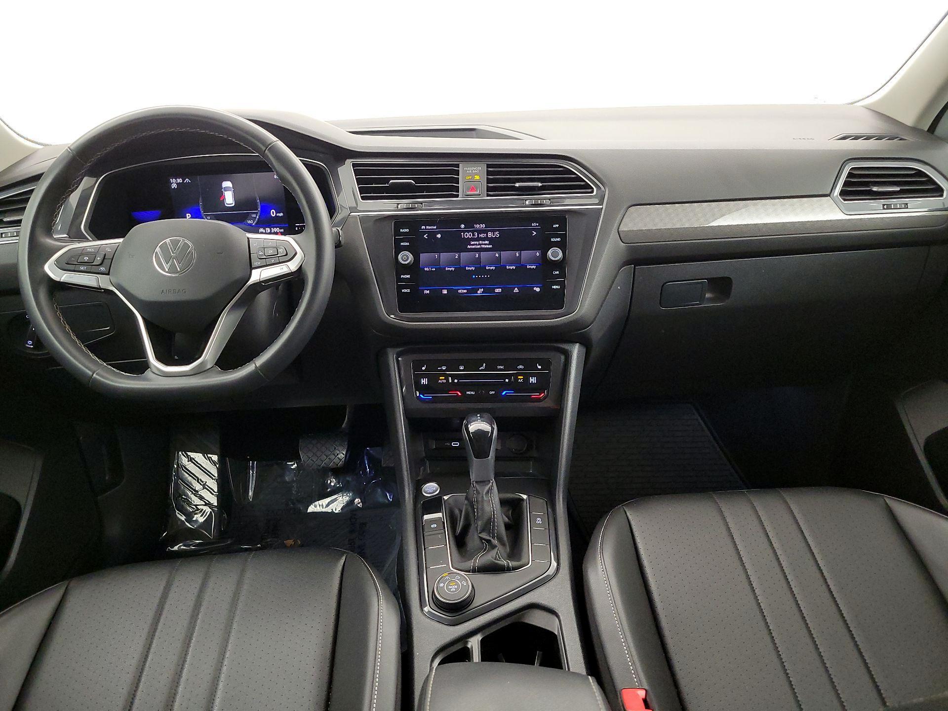 Thumbnail: 2022 Volkswagen Tiguan - 9