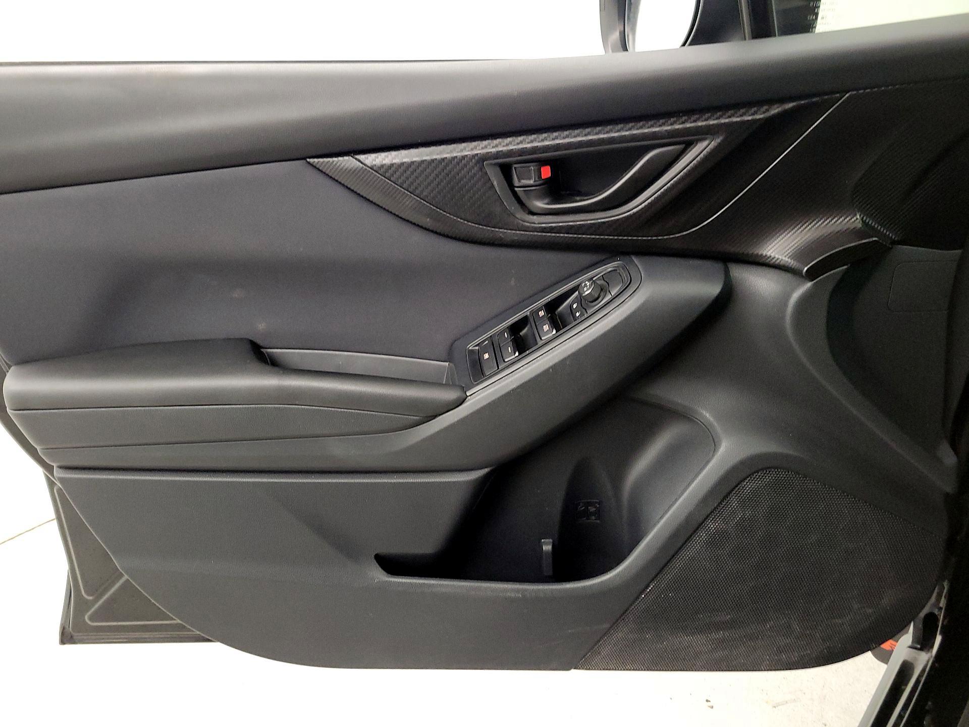 Thumbnail: 2018 Subaru Crosstrek - 12