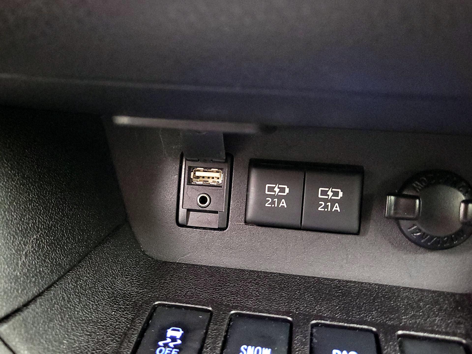 Thumbnail: 2017 Toyota Highlander - 18