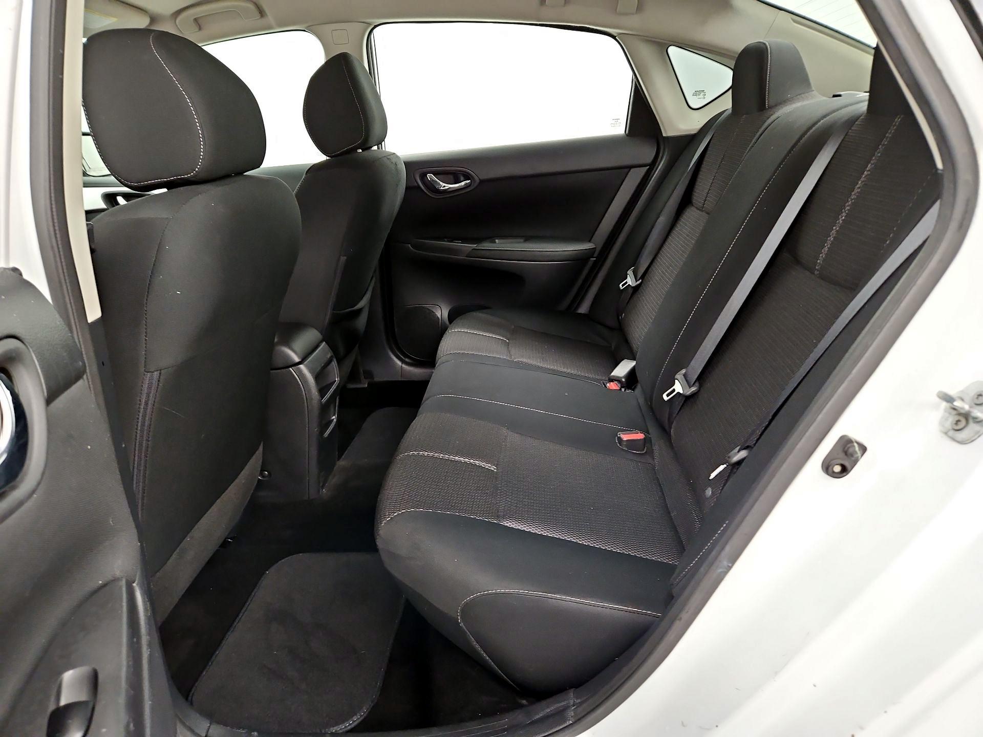 Thumbnail: 2018 Nissan Sentra - 19