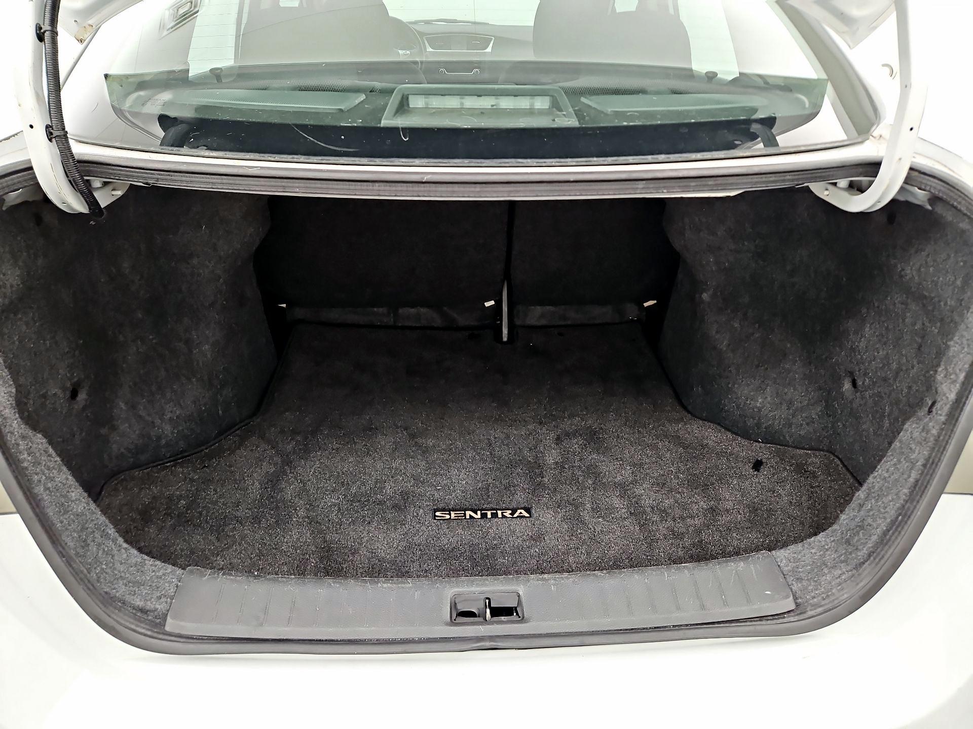 Thumbnail: 2018 Nissan Sentra - 20